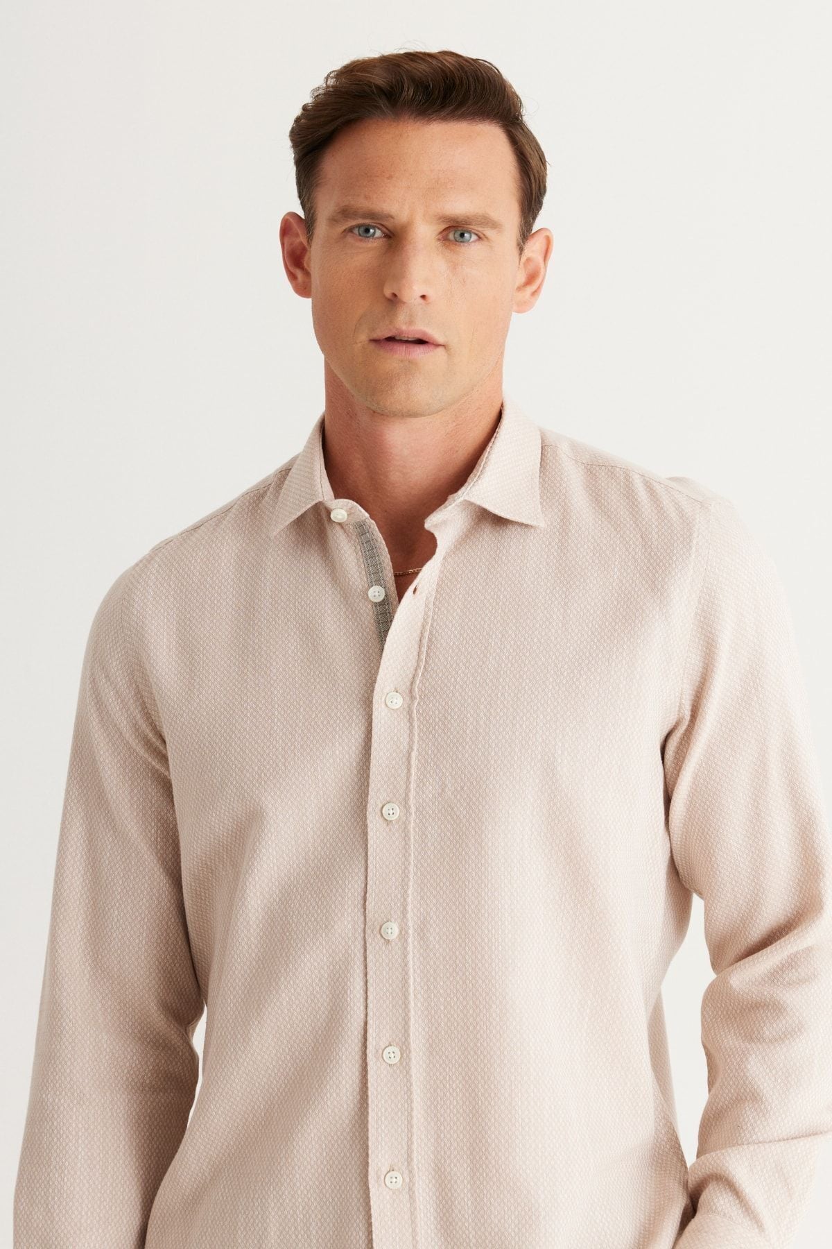 Men's Beige Slim Fit Night Cut Classic Collar 100 %Cotton Amelor Shirt