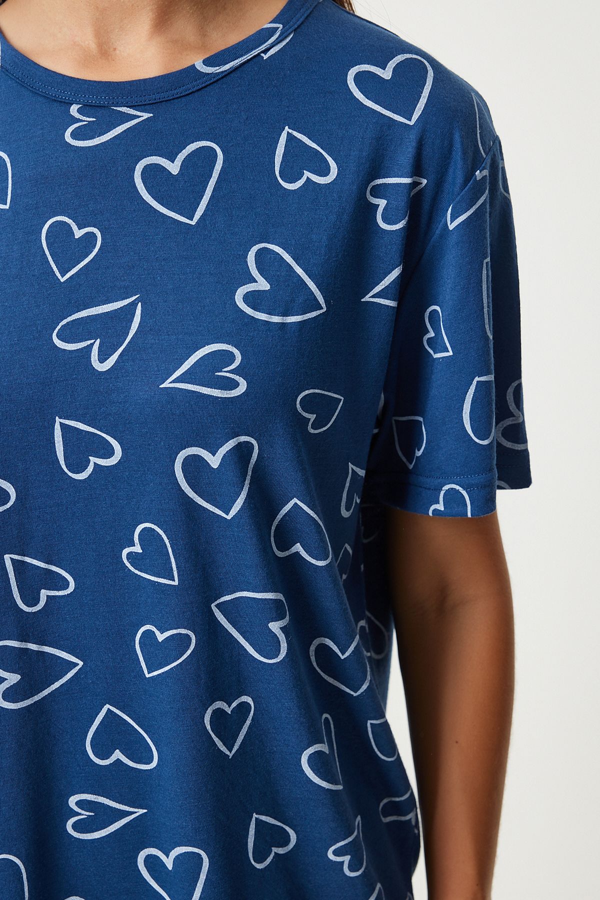 Female navy blue patterned viscose shorts T-shirt pajama set EC00045