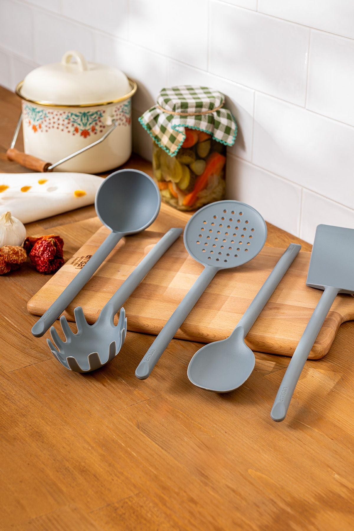 Fiesta 5 Piece Service Set Gray