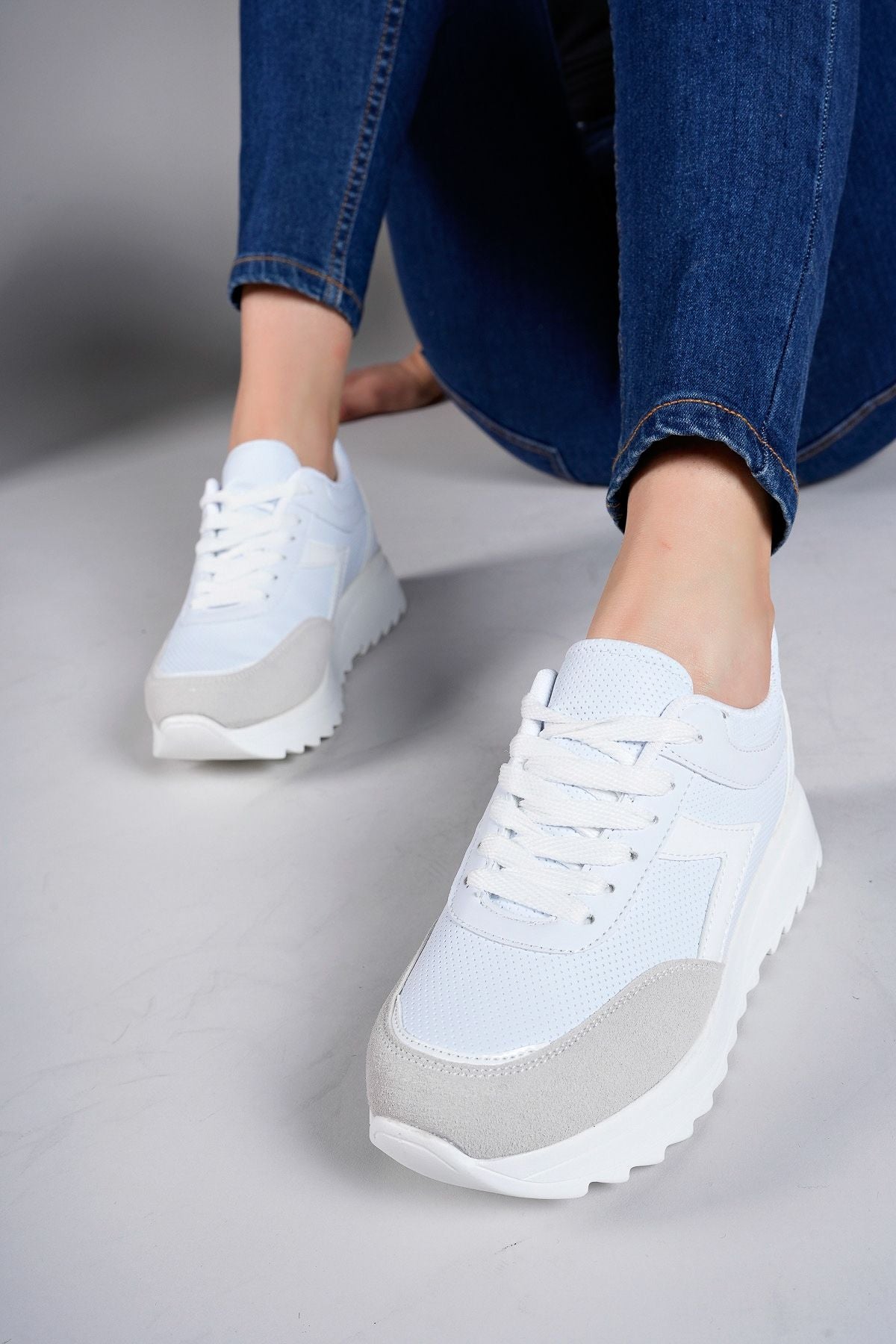 Thorvuss Female Sneaker 00121603 White White