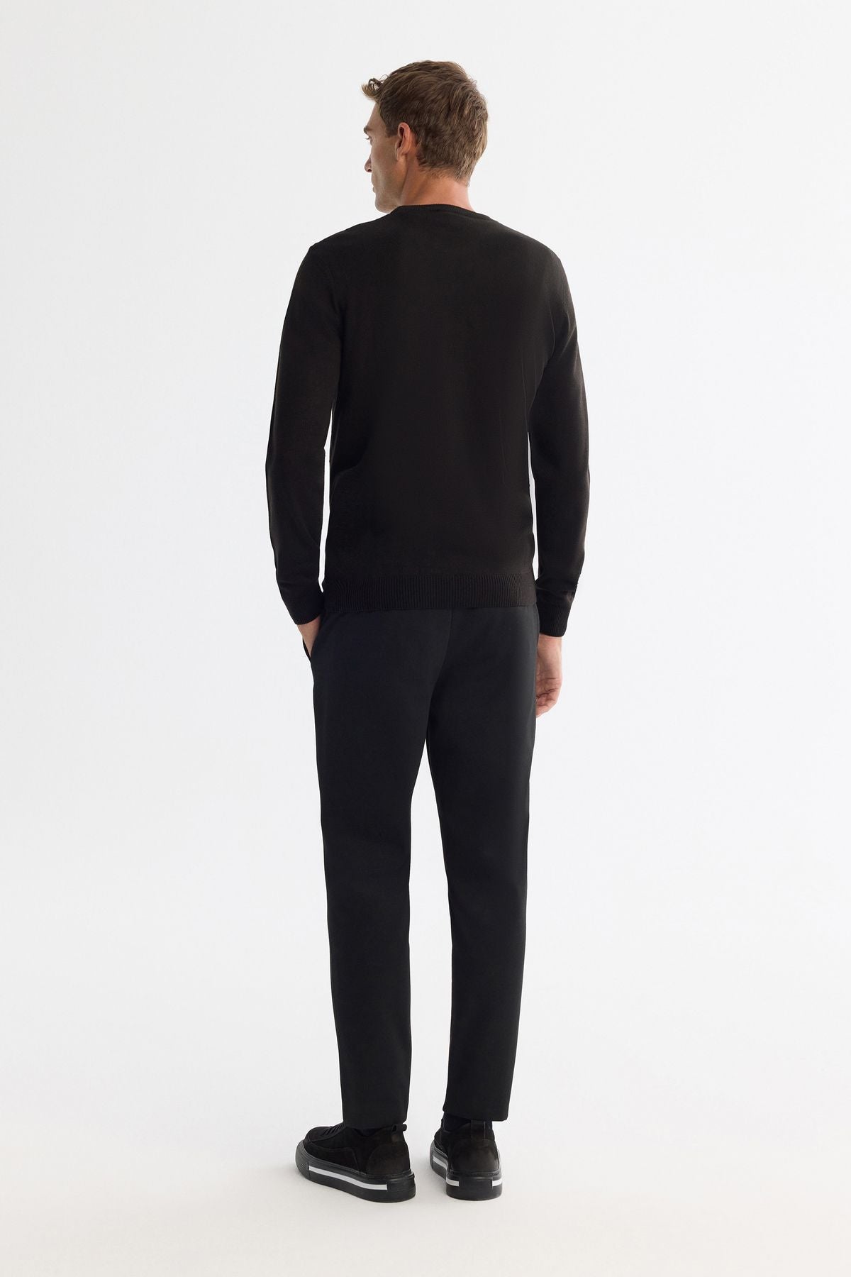 Men's black bike collar textured knitwear sweater E005107