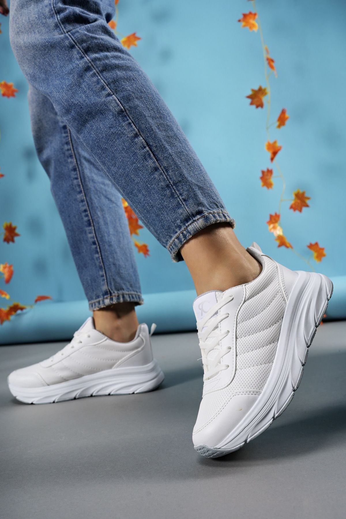 Woman Sneaker 0012135 White
