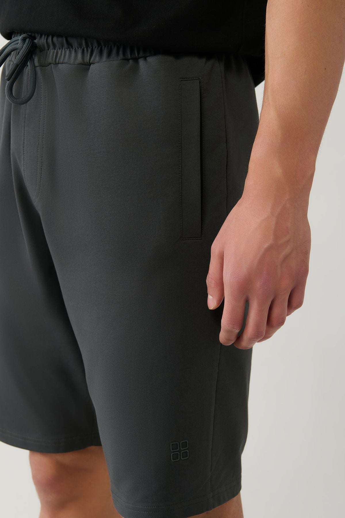 Men's anthracite hand pocket knitted cotton 2 IP daily shorts E003602