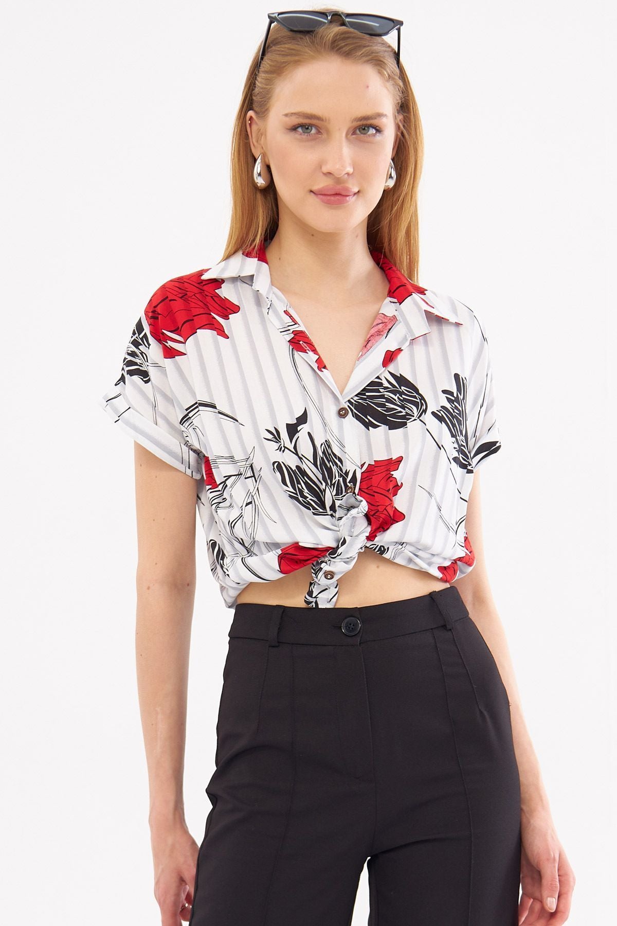 Woman Red Patterned Short Arm Shirt ARM-221052