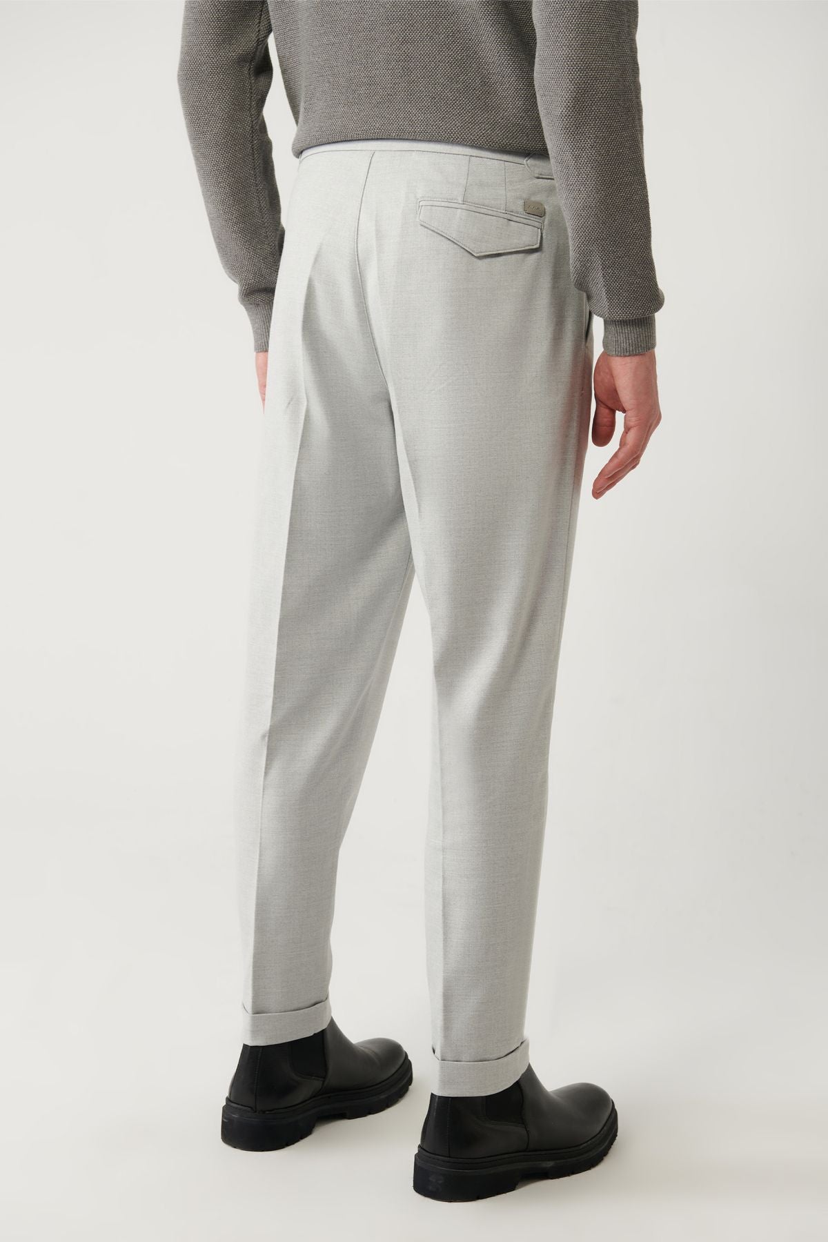 Men's light gray pleated double trousers A32y3084