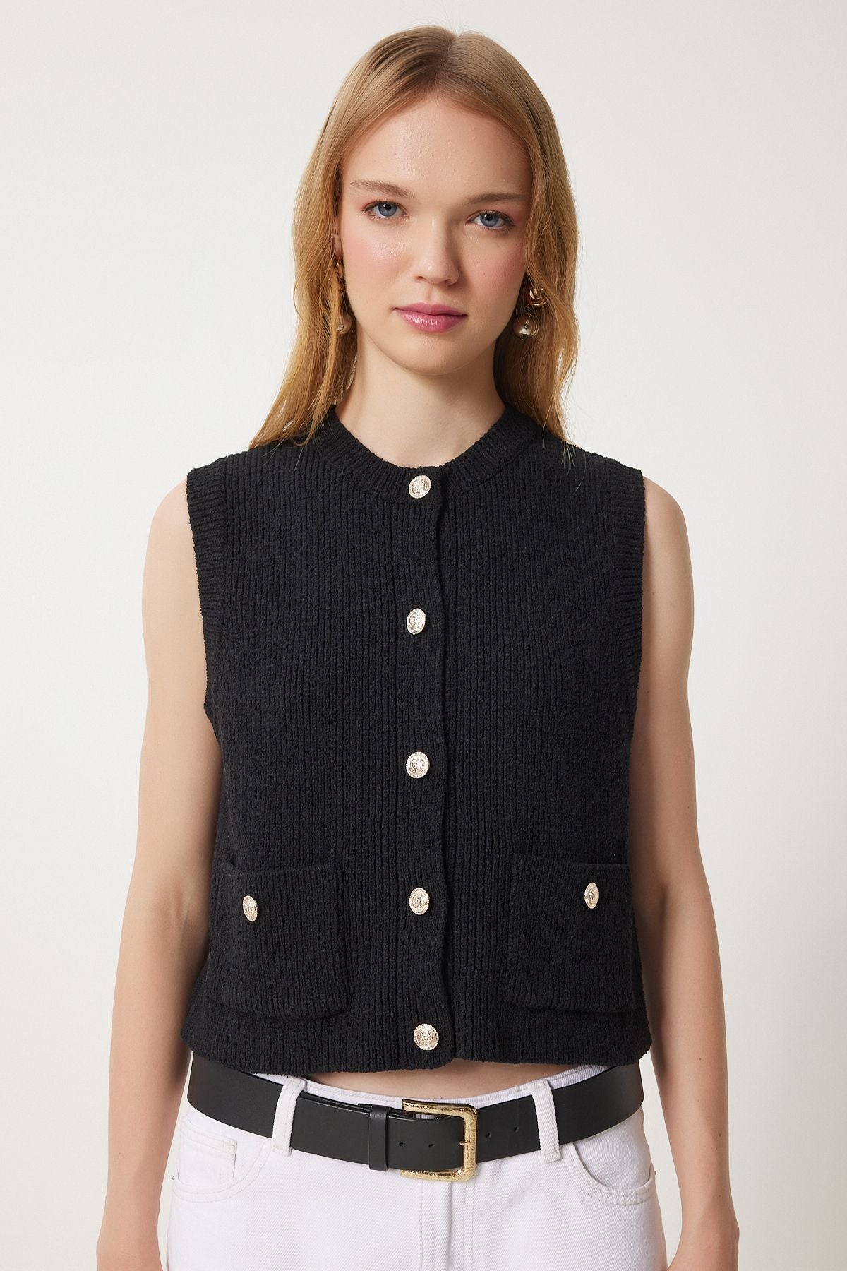 Women's Black Stylish button with knitwear vest ki00109