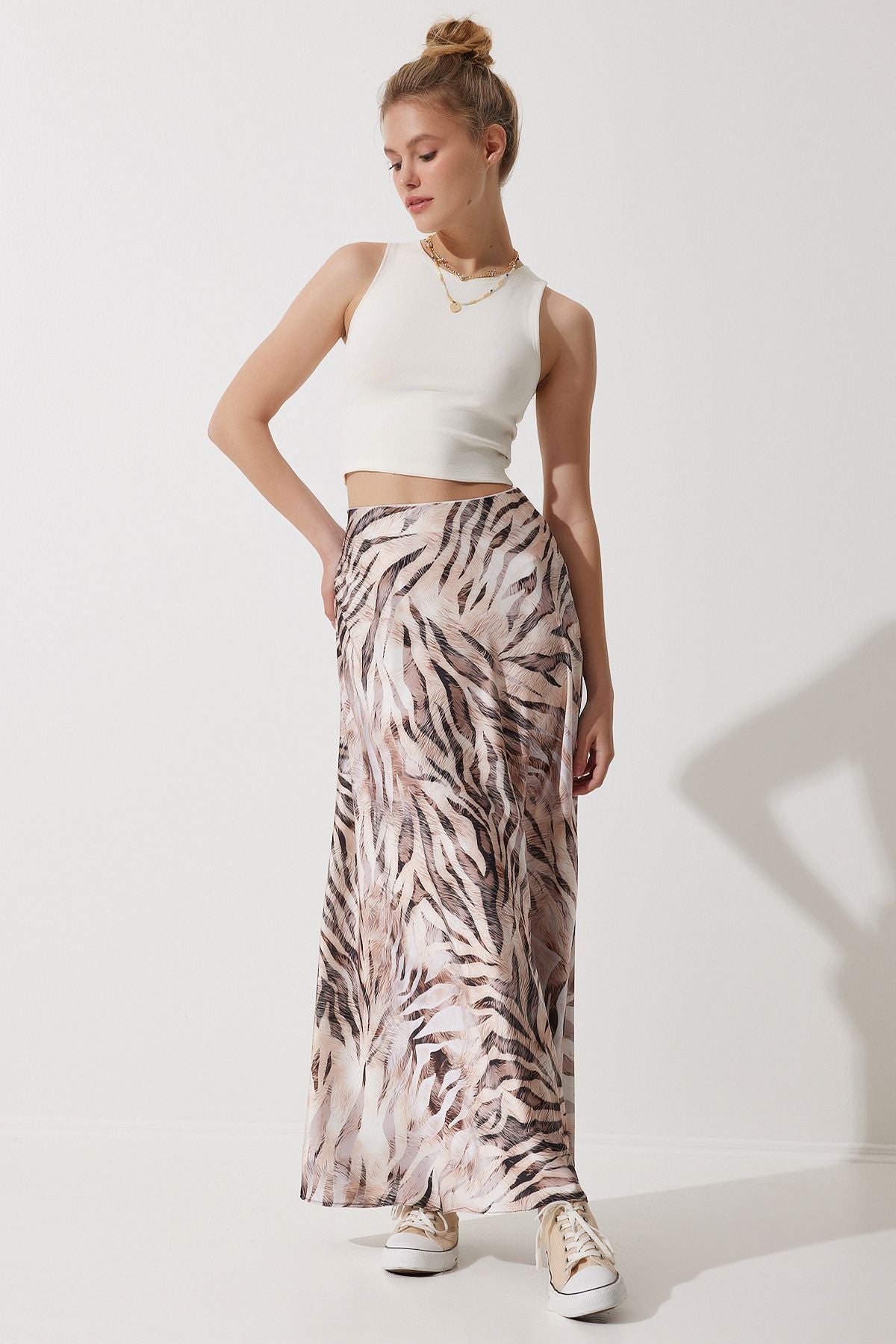 Female brown cream patterned satin surface skirt DD01320