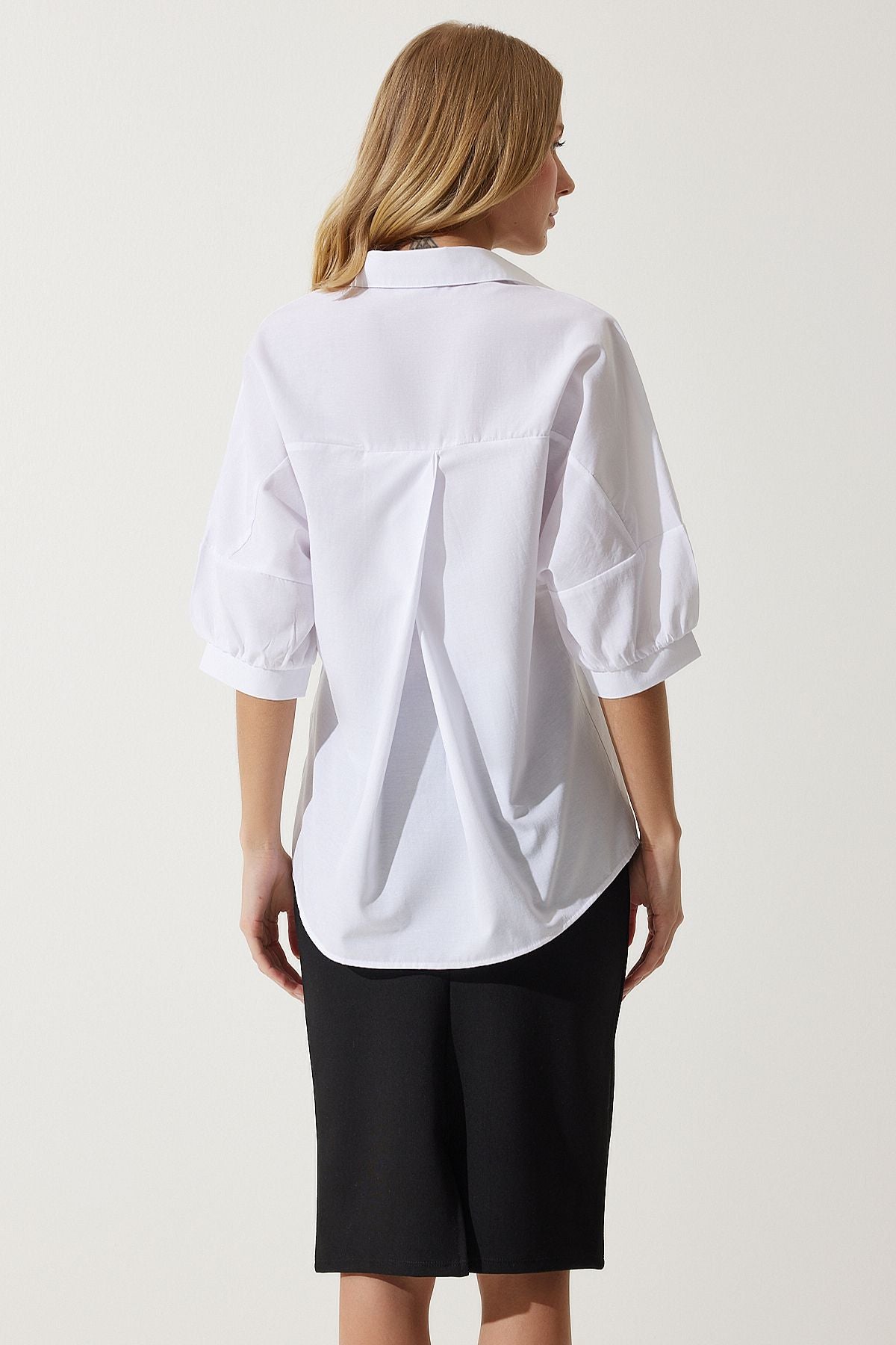 Woman White Balloon Sleeve Poplin Shirt DD01308