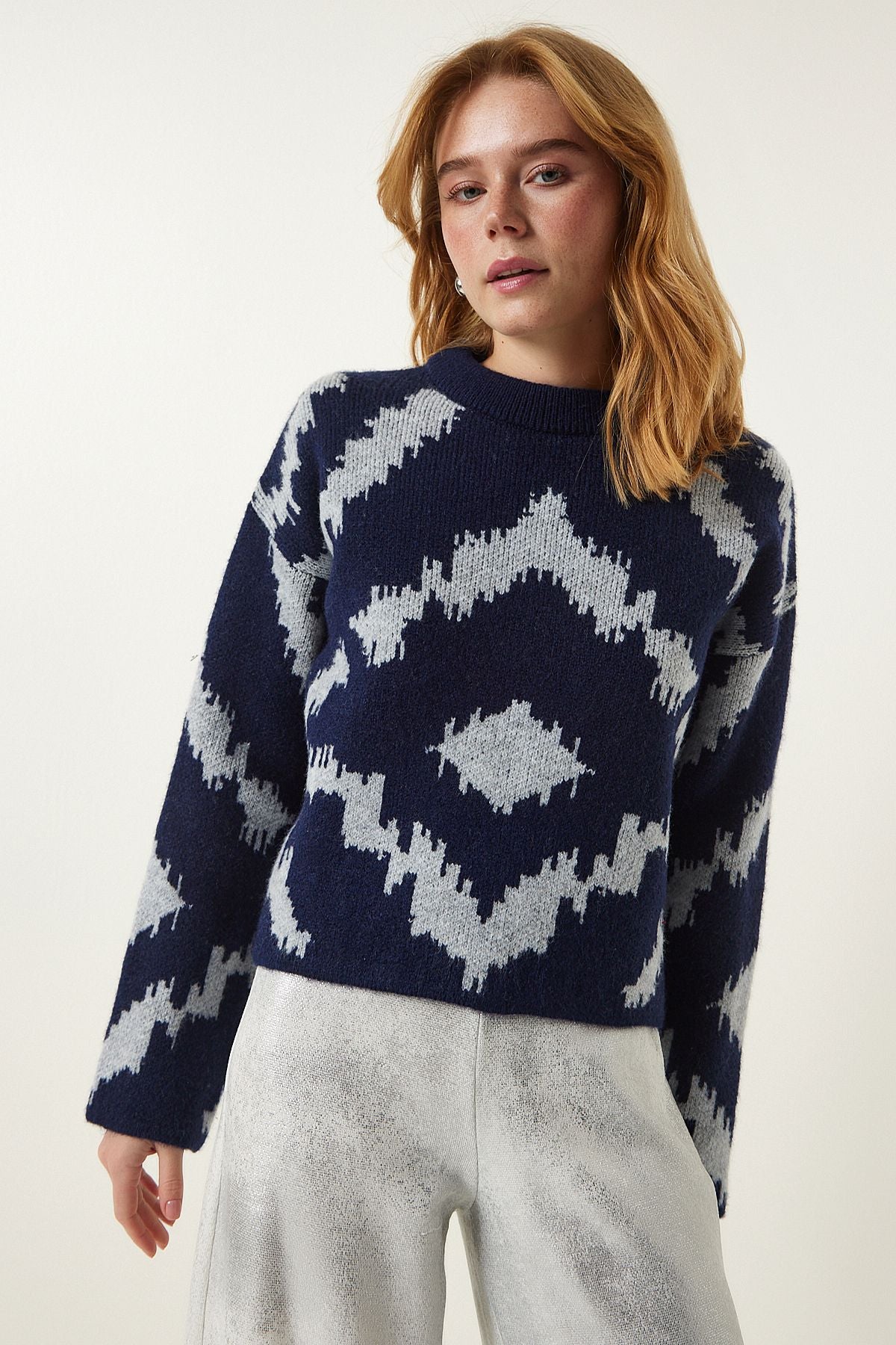 Woman Navy blue patterned knitwear sweater BV00104