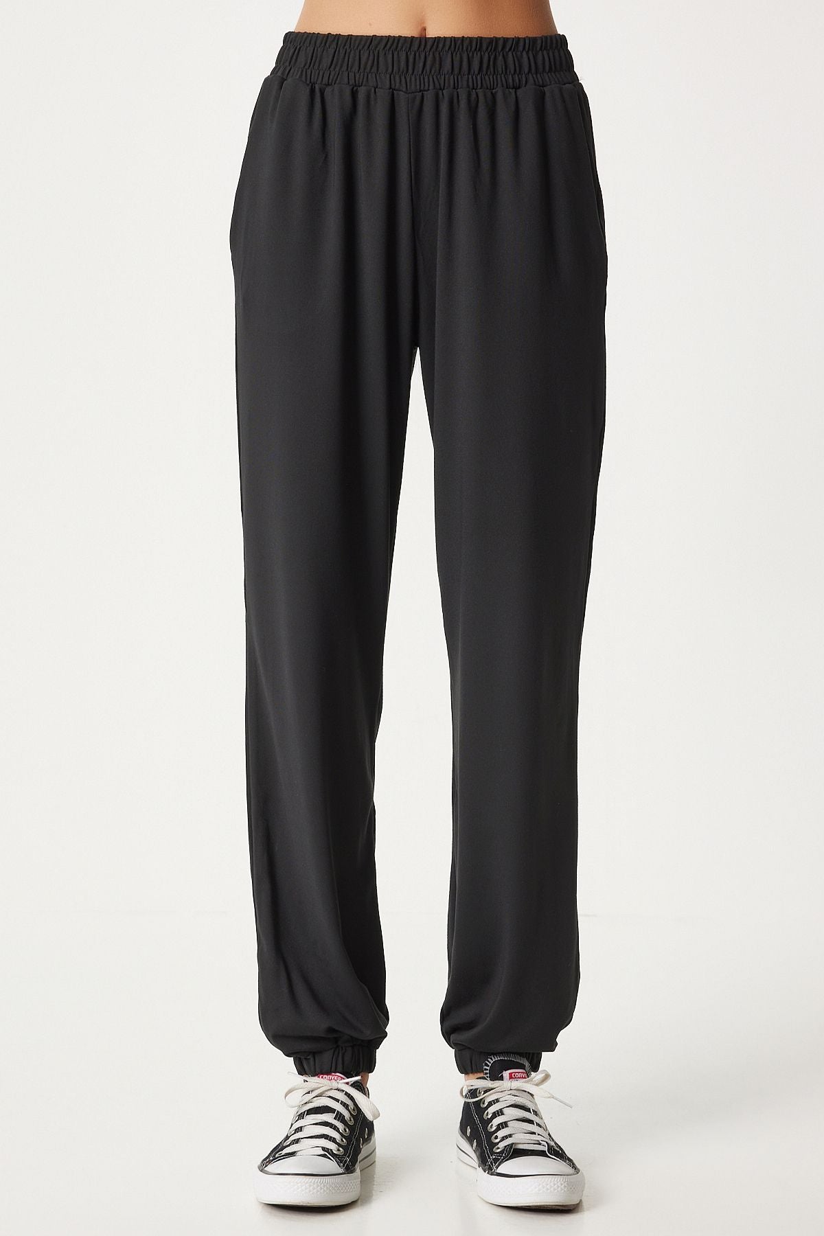 Female Black Crop T-Shirt Jogger Lower Knitting Tracksuit Set FN03316