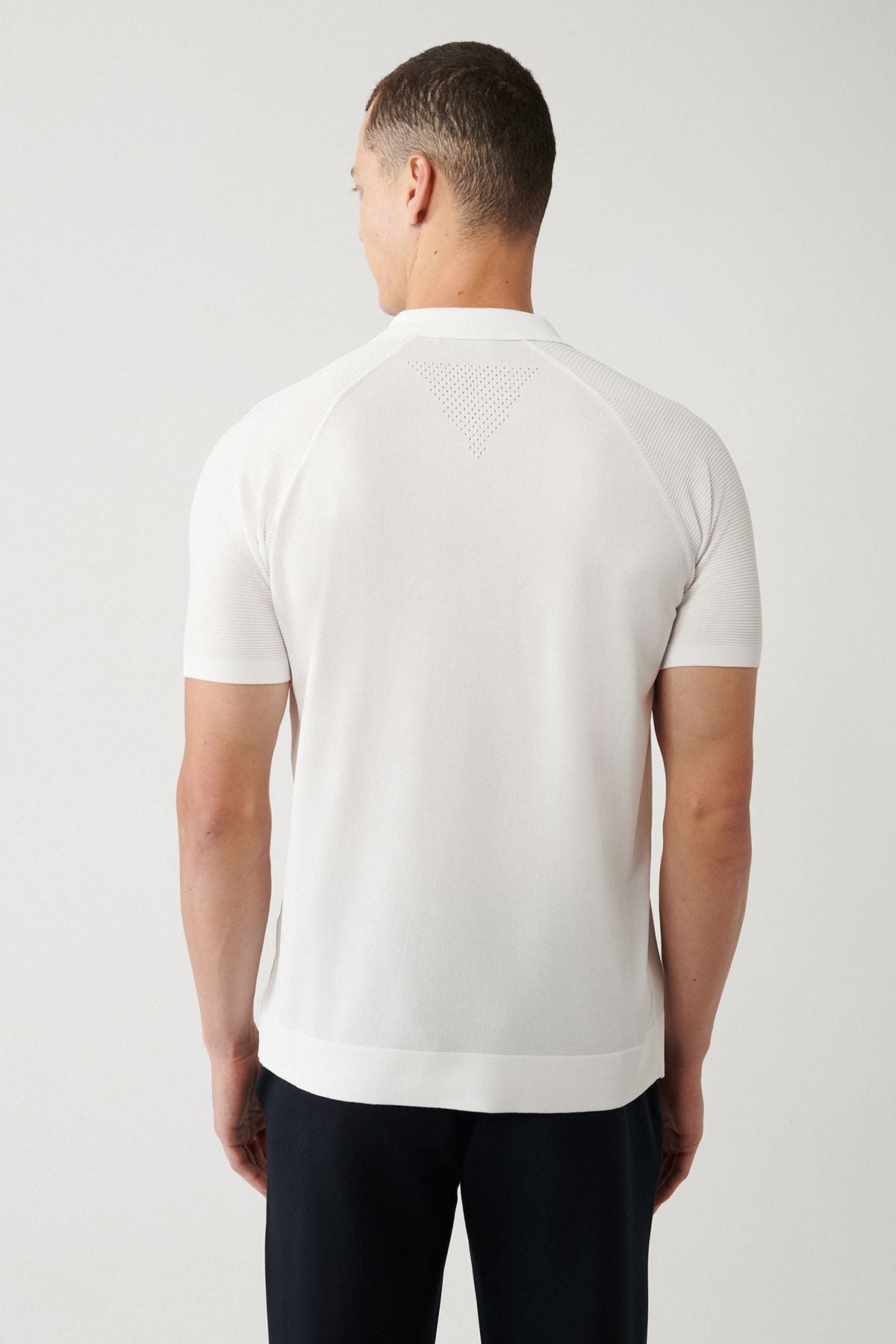 Men's ecru arms knitting detailed rayon knitwear t-shirt A32y5018