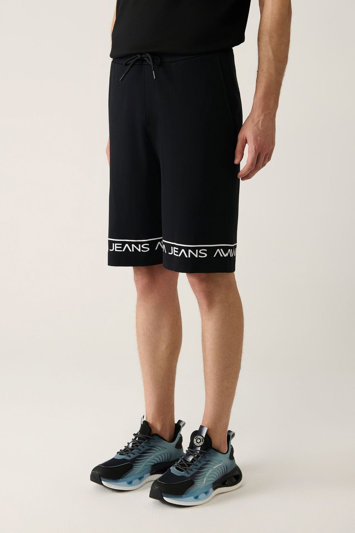 Men's Black Side Pocket Printed Soft Touch shorts A41y3646