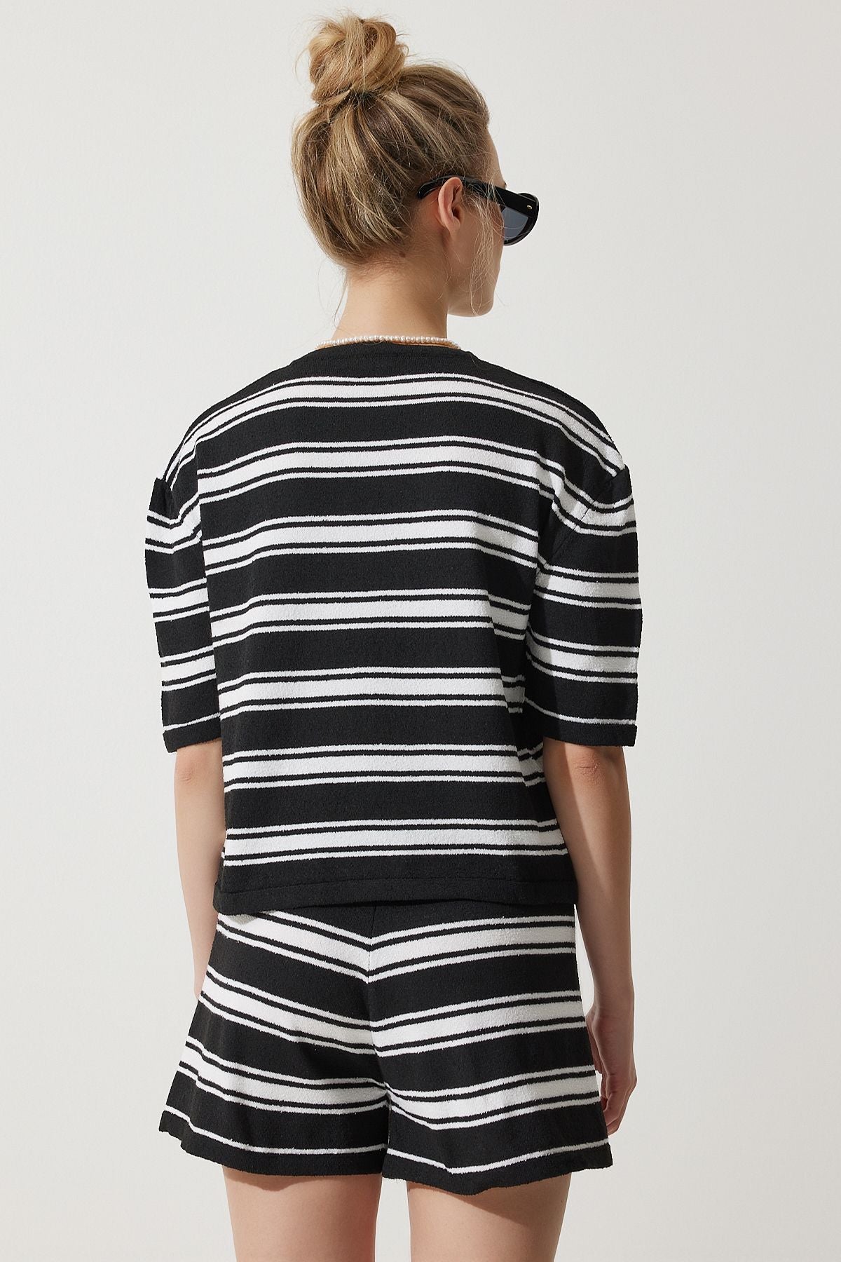 Female black striped towel tshirt shorts team yy00210