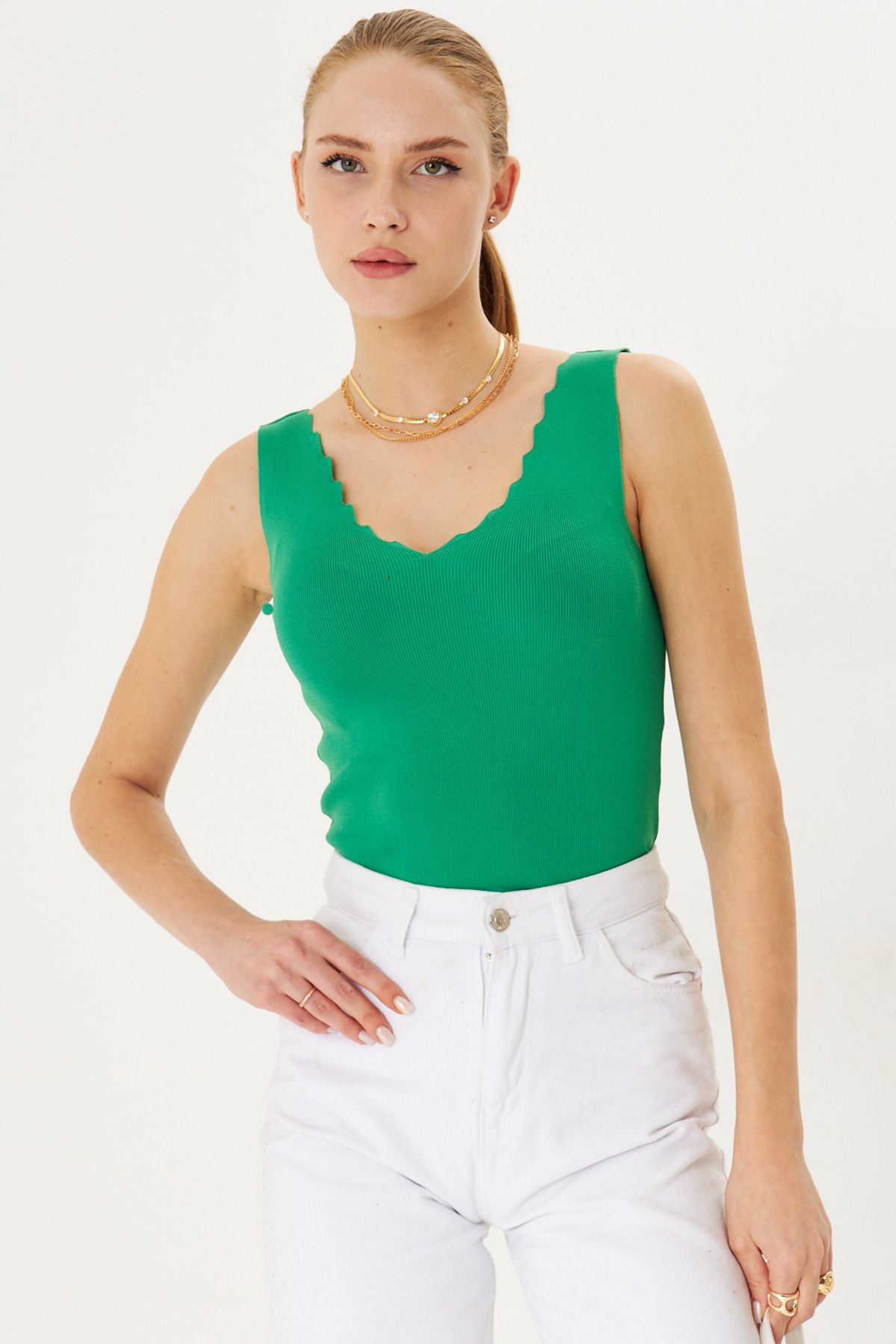 Female Green Zigzagli V-Yaka Kashkorse Blouse ARM-23Y069004