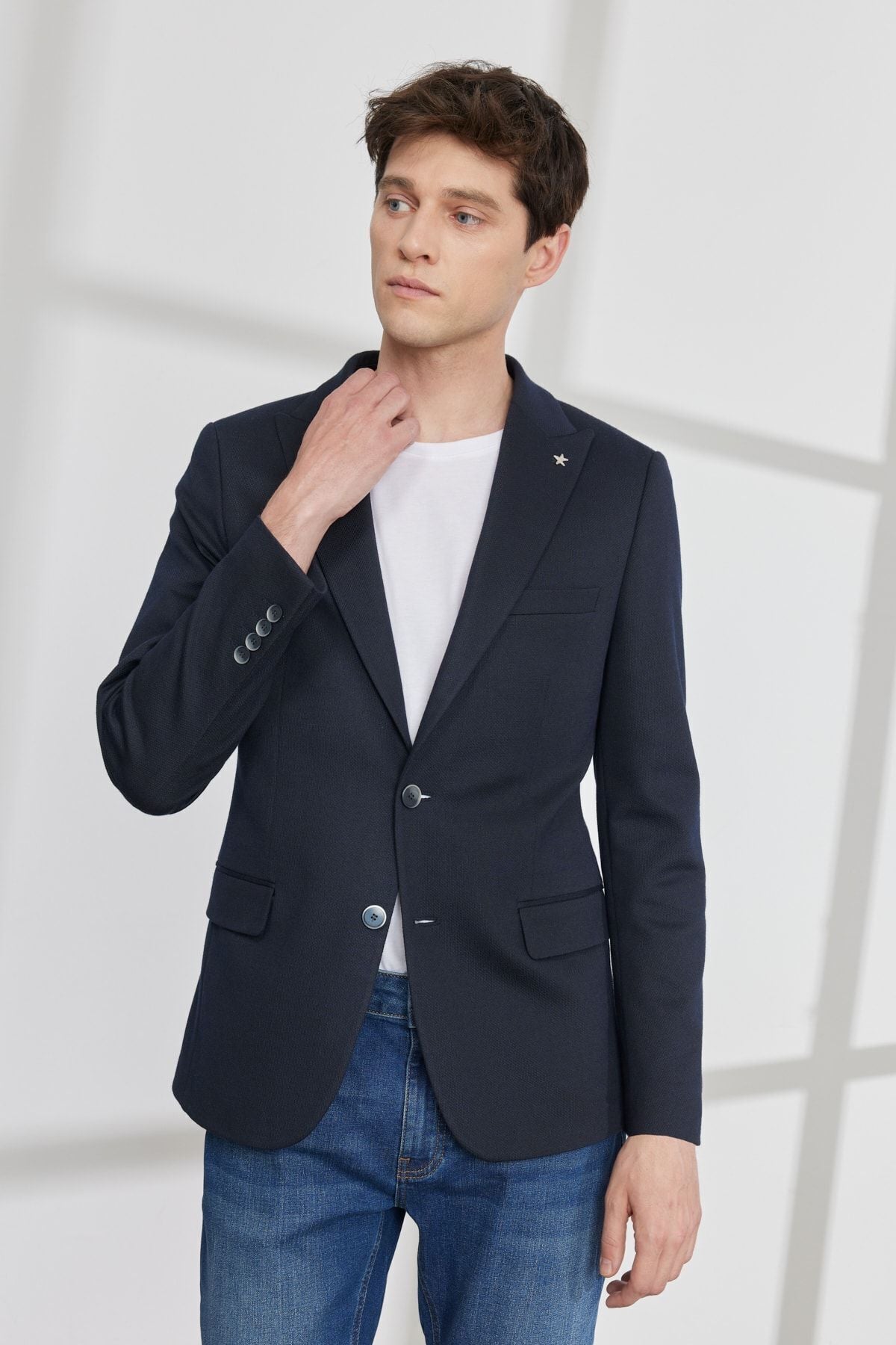 Men's navy blue slim fit narrow -cut swallow collar pattern blazer jacket
