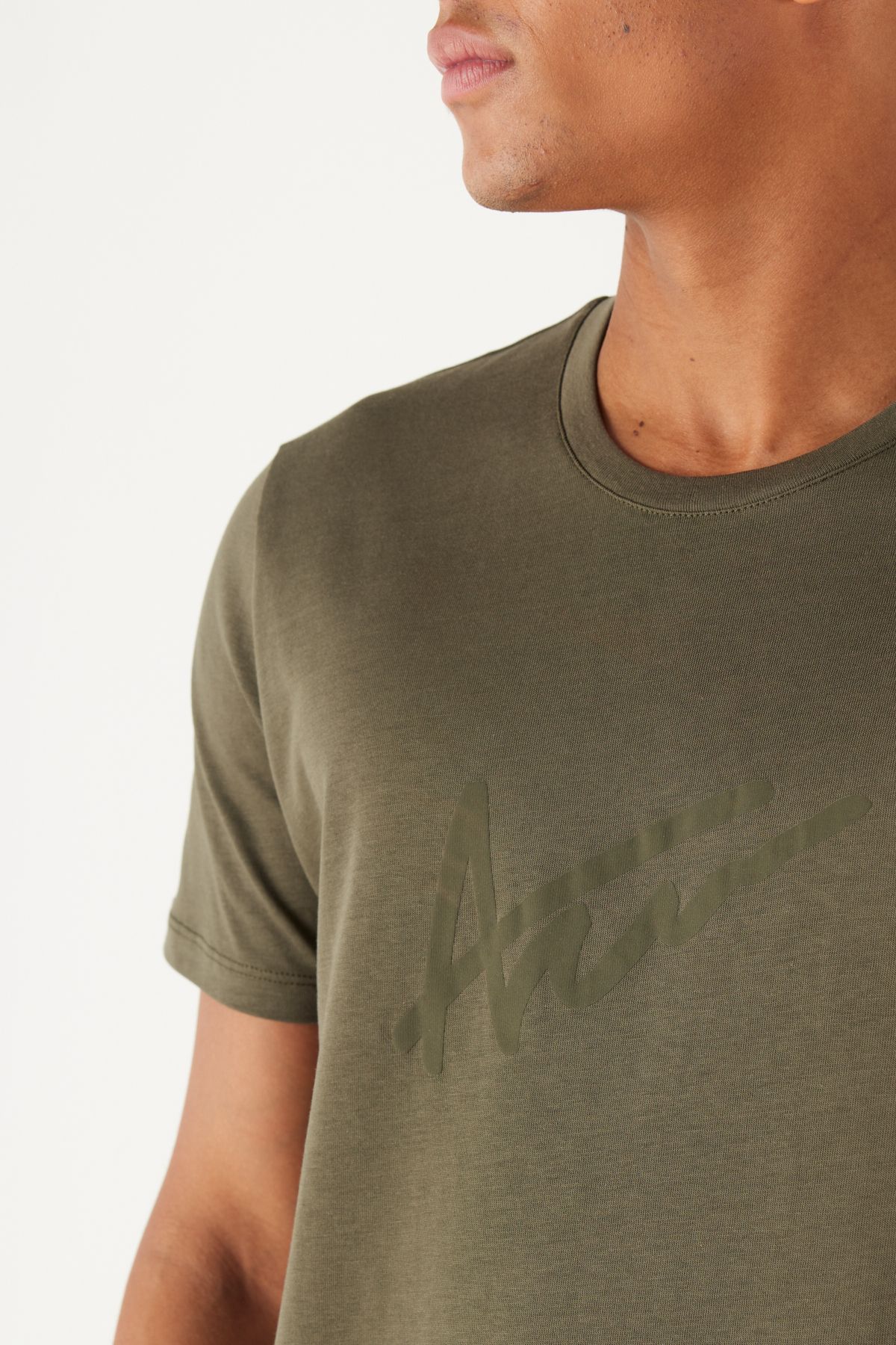 Men's Khaki Slim Fit Narrow Cut Bicycle Collar 100 %Cotton Printed T -shirt