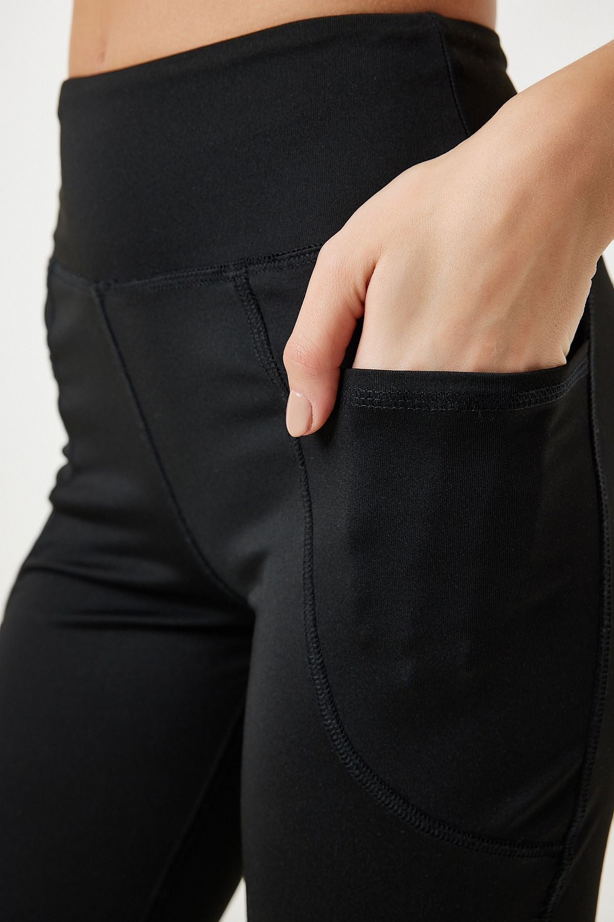 Women's Black Pocket Detail High Waist Scuba Tight Ow00038