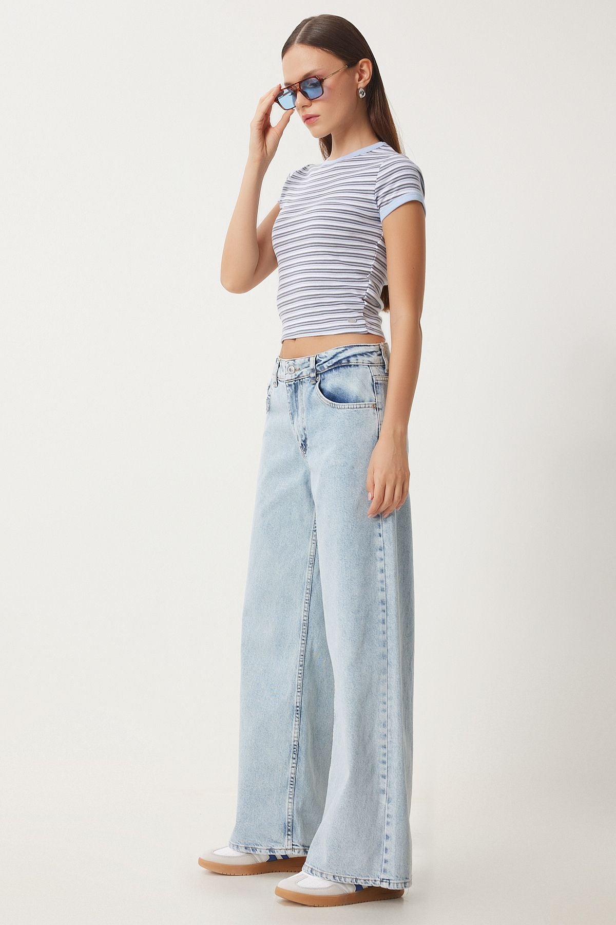 Women's Ice Blue Middle Bel Wide Leg Jeans RI00005