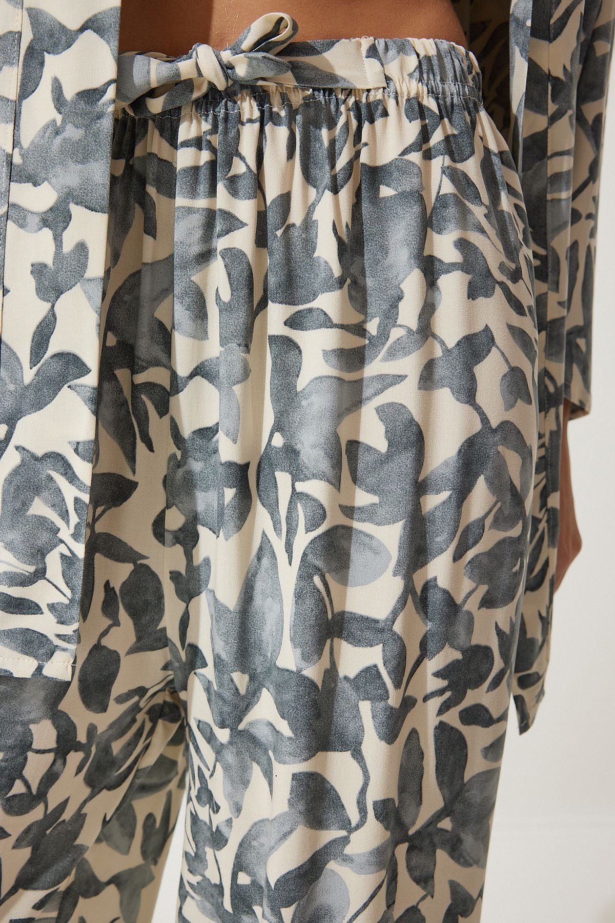 Women's Bone Gray Patterned Kimono Palazzo Pants Set EN00614