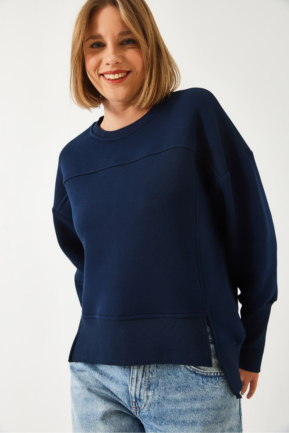 Women's Three Thread Raised Oversize Sweatshirt 60031024