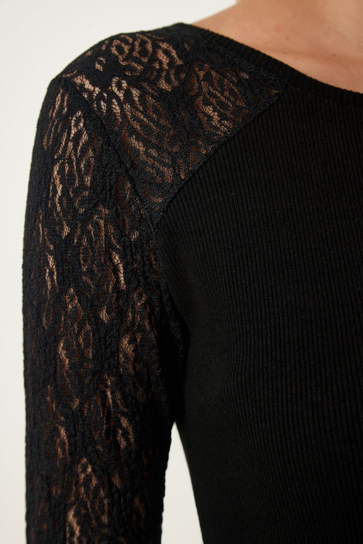 Woman Black Lace Wrapping Wick Knitting Blouse EN00604