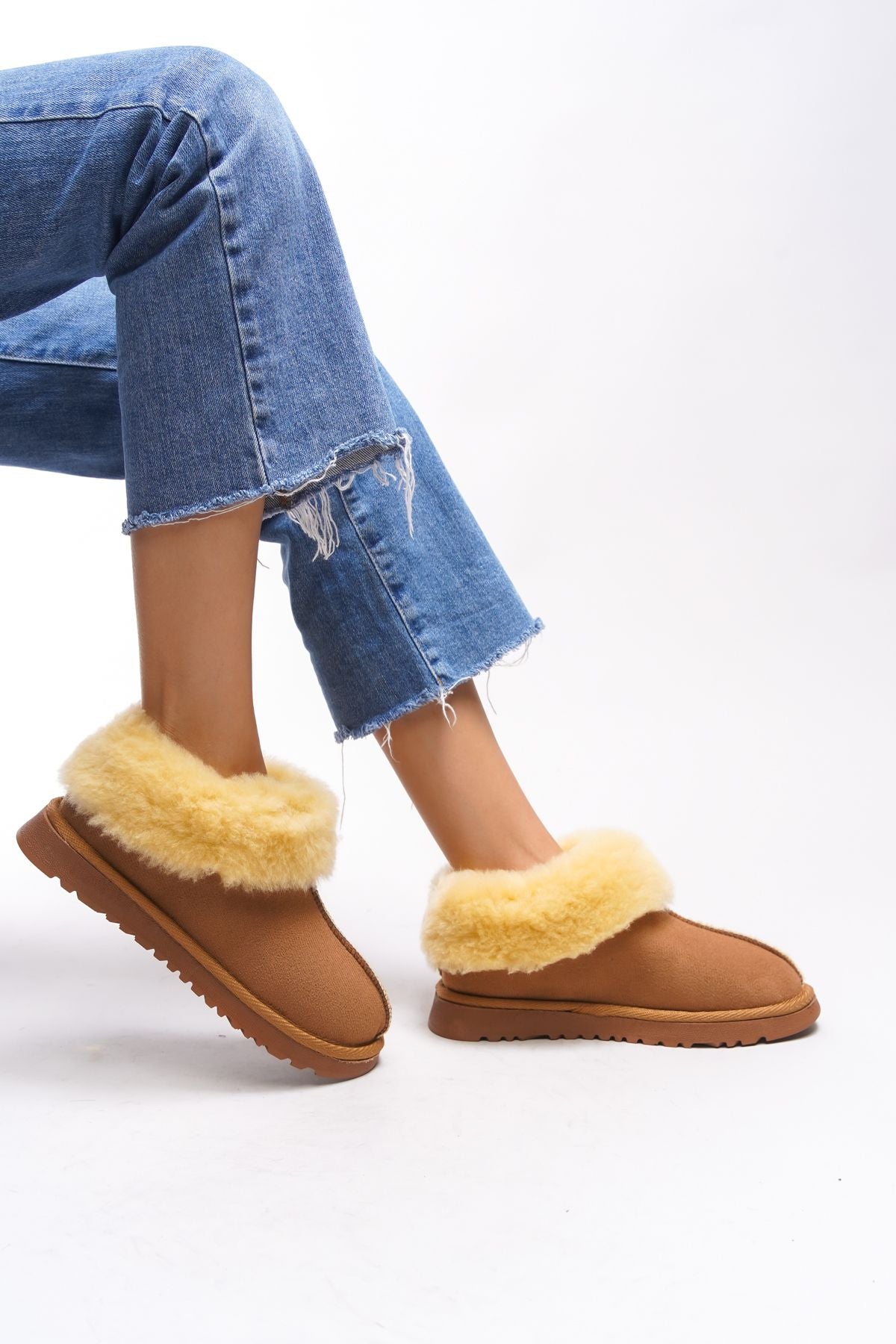 LISSYNORA FULL FUR RELATED BOT 00121030 Taba