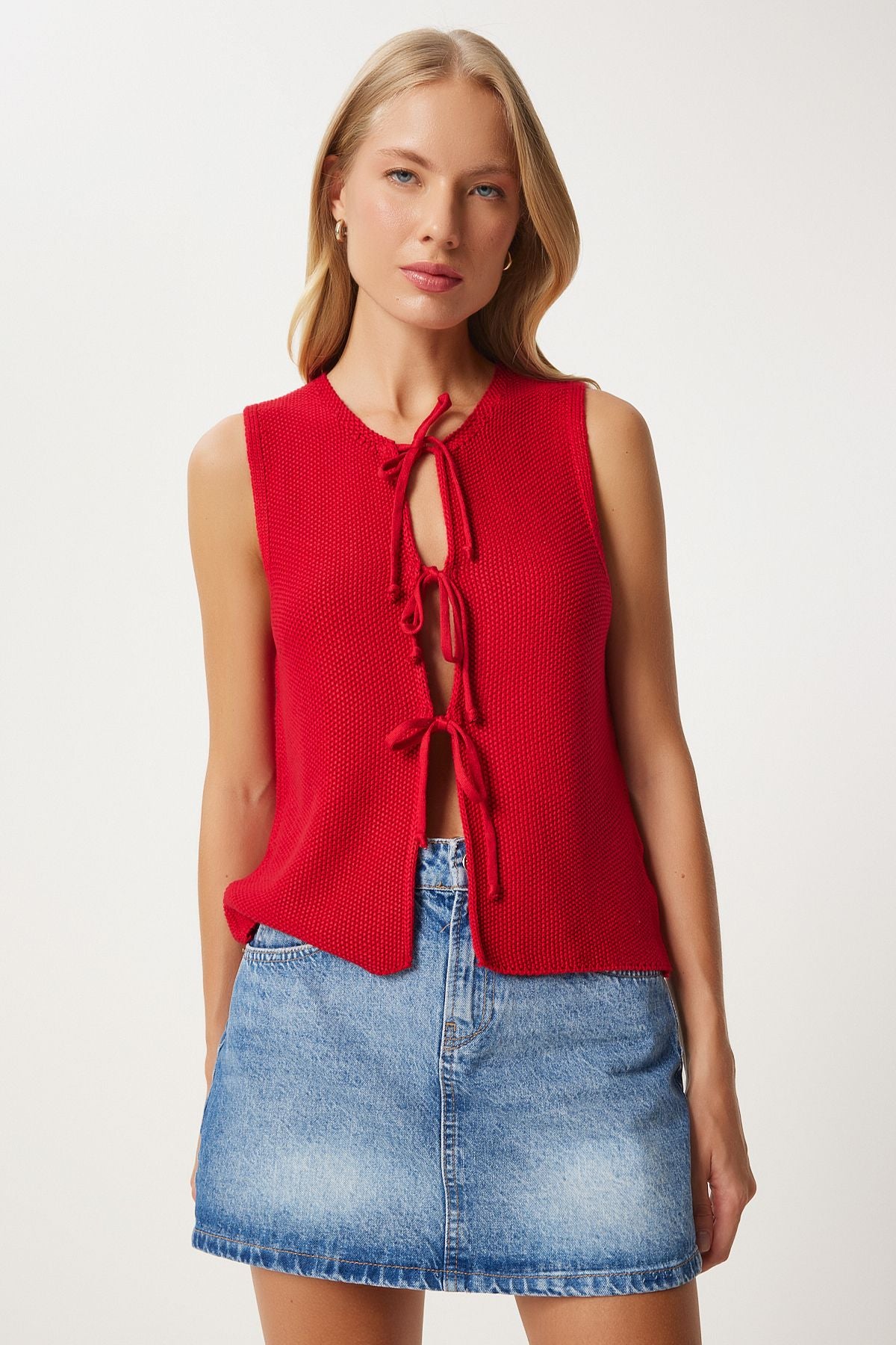 Woman Red Lacked Knitwear Vest US00923