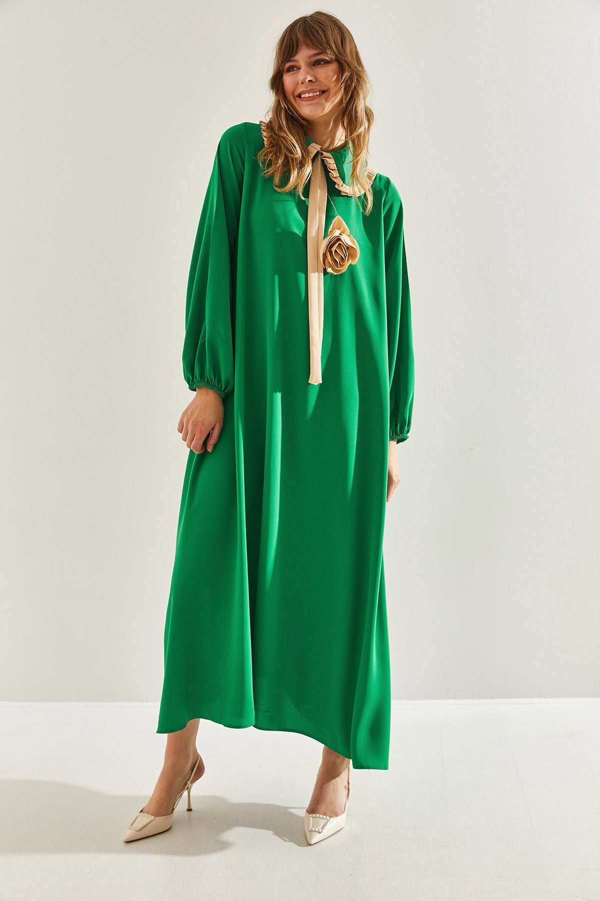 Women's Baby Collar Dress with Accessory Detail 60251096