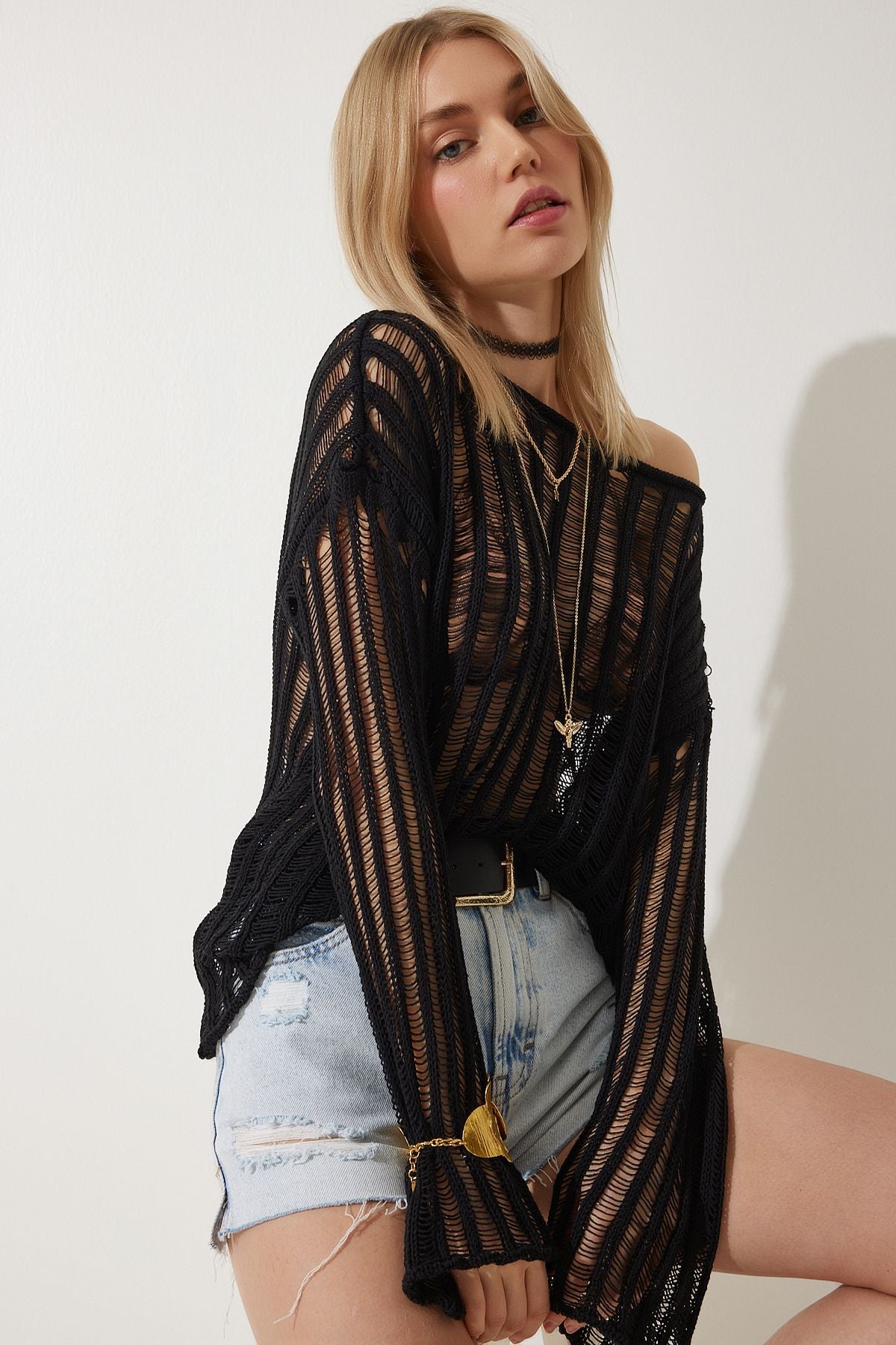 WOMEN BLACK LOW SHOULDDED SUMMER OWNERSHIP TRICO BLOSE MC00285