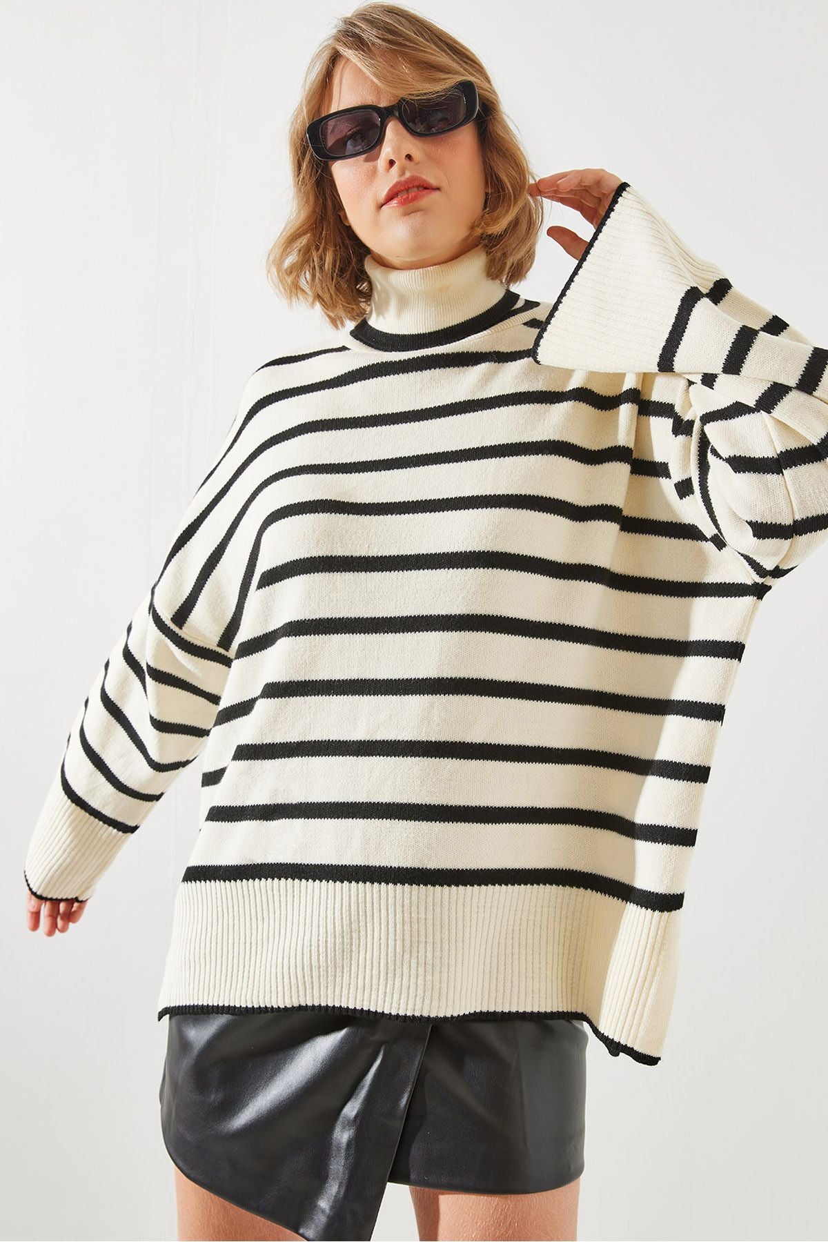 WOMEN'S striped turtleneck knitwear sweater 20221002