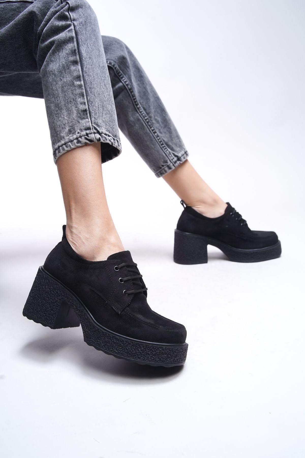 Qerekna woman heels laced loafer 00121500 black suede