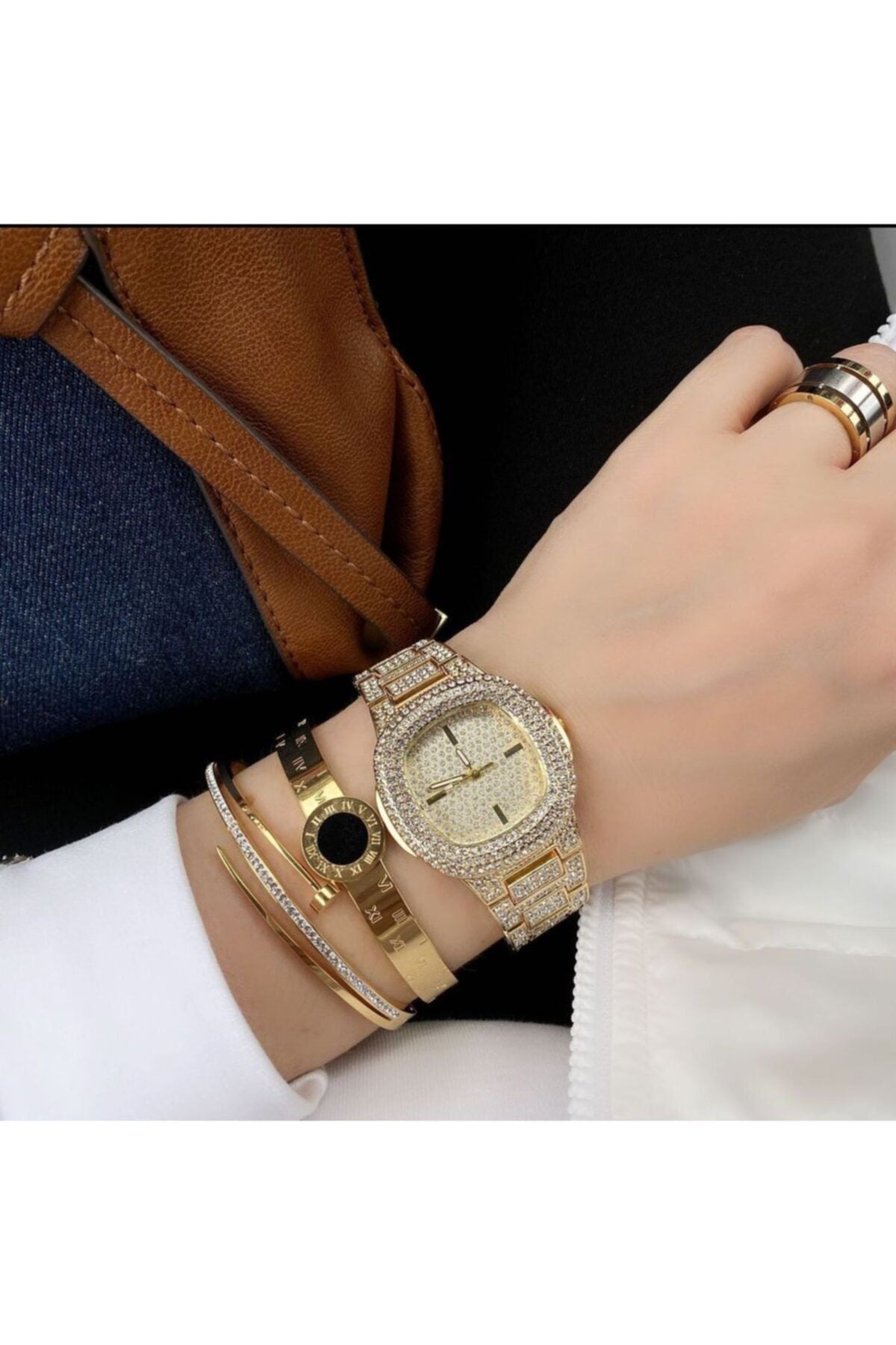 Stone Gold Color Women's Wristwatch