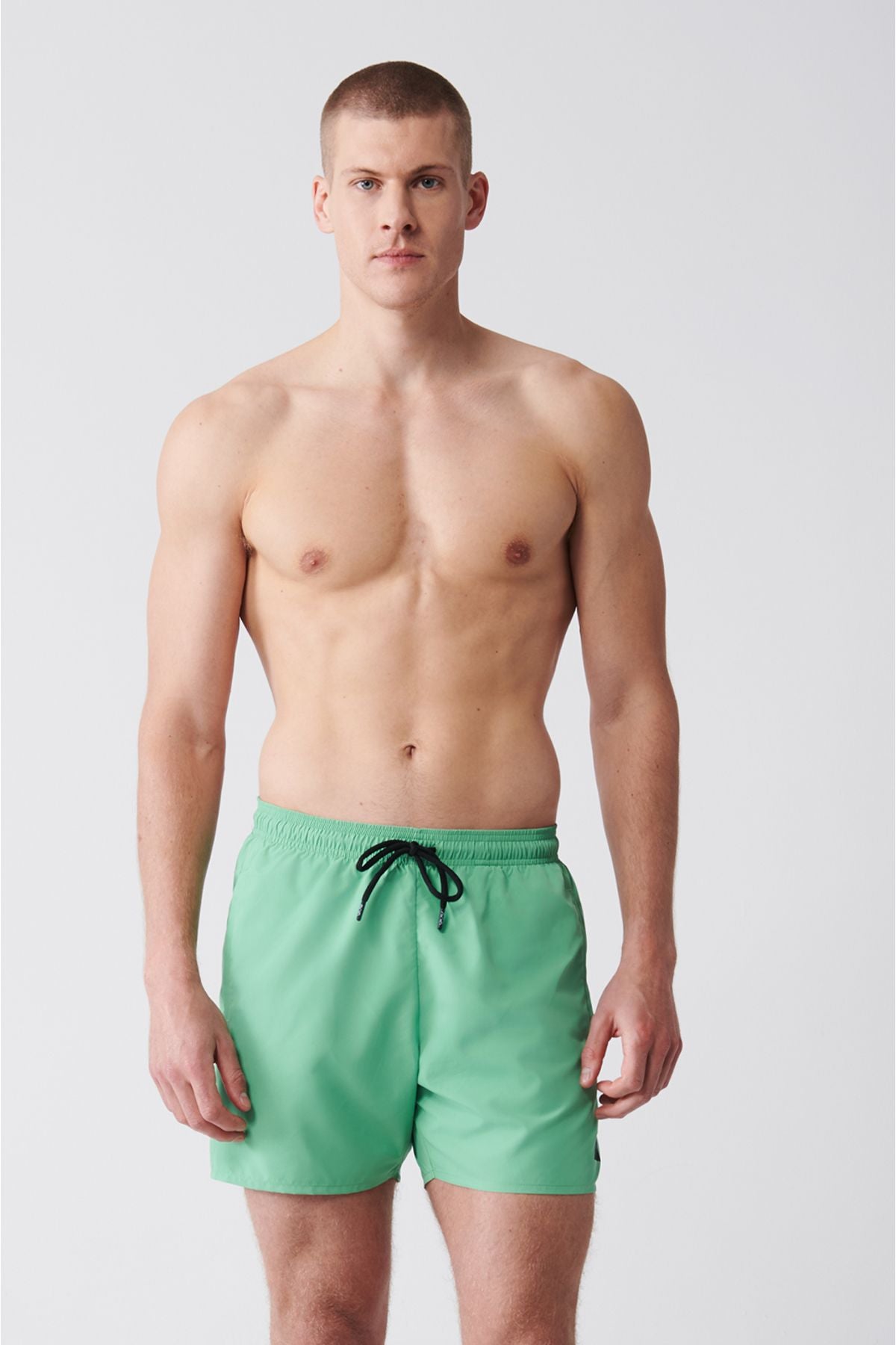 Men's Light Green Fast Drying Standard Size Mayo Sea Short E003801