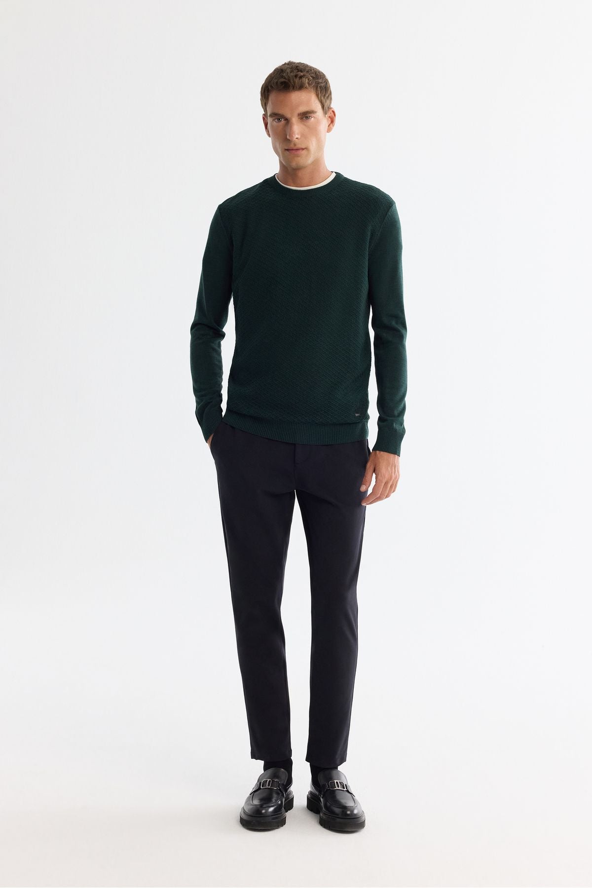 Men's Green Bicycle Neck textured knitwear sweater E005109