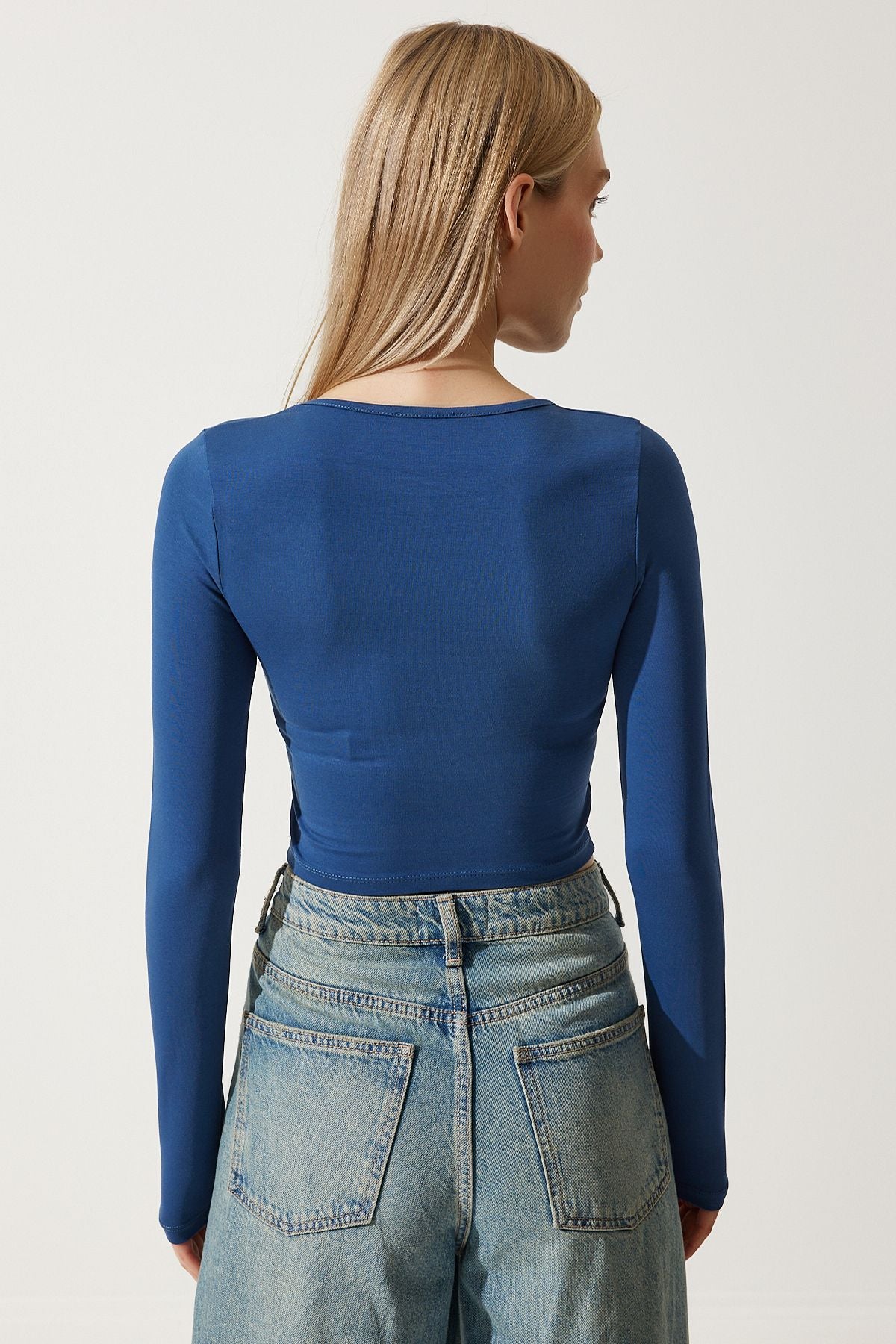 Woman White Indigo Blue Bicycle Collar Basic 2 Plop Crop knitted blouse OW00035