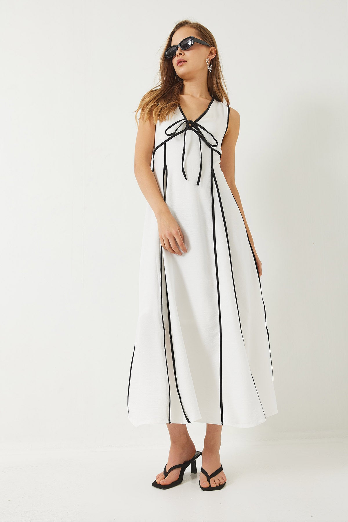 Women's V-Neck Piping Detailed Tie-Up Lined Long Linen Dress 60283097