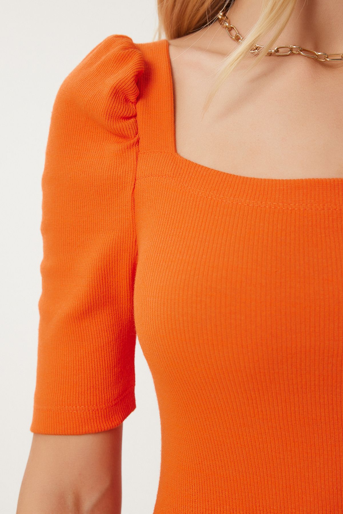 Female Oranj Square Collar Crop Blouse GT00007