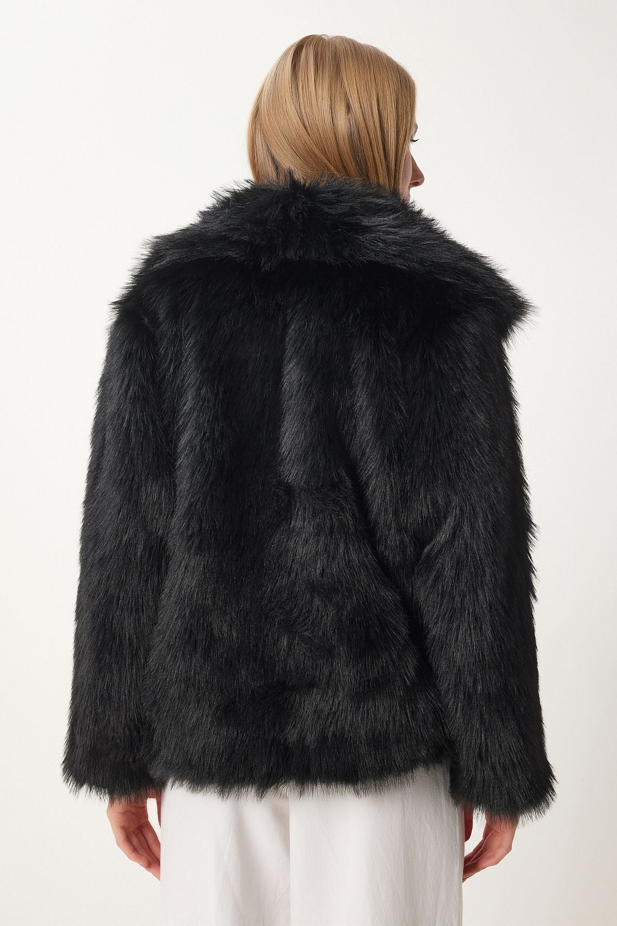 WOMEN BLACK SHOPPING LINE ARTIA FUR JACTER UL00048