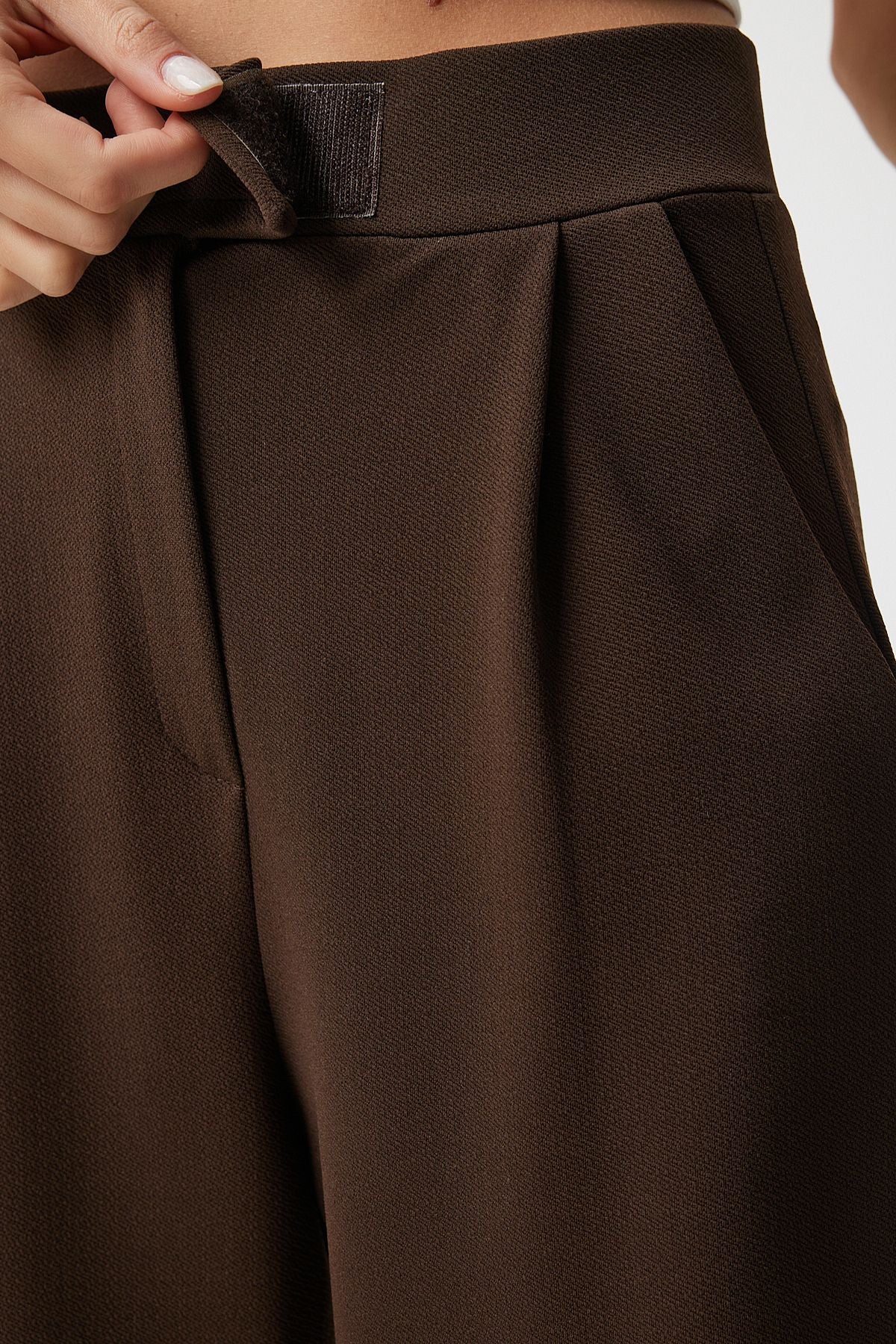 Female Brown Waist Card Casual Woven Pants RV00150