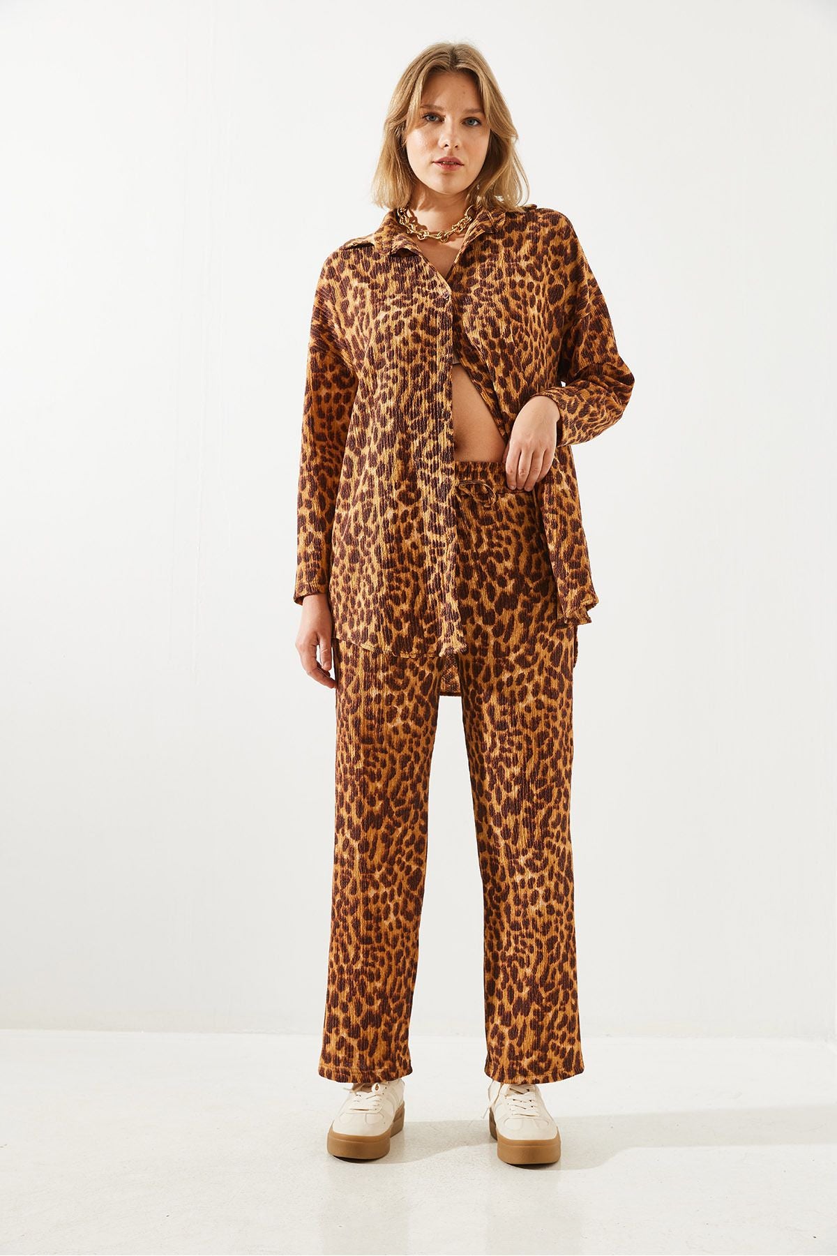Women's Leopard Patterned Wrapped Fabric Top and Bottom Set 60251813
