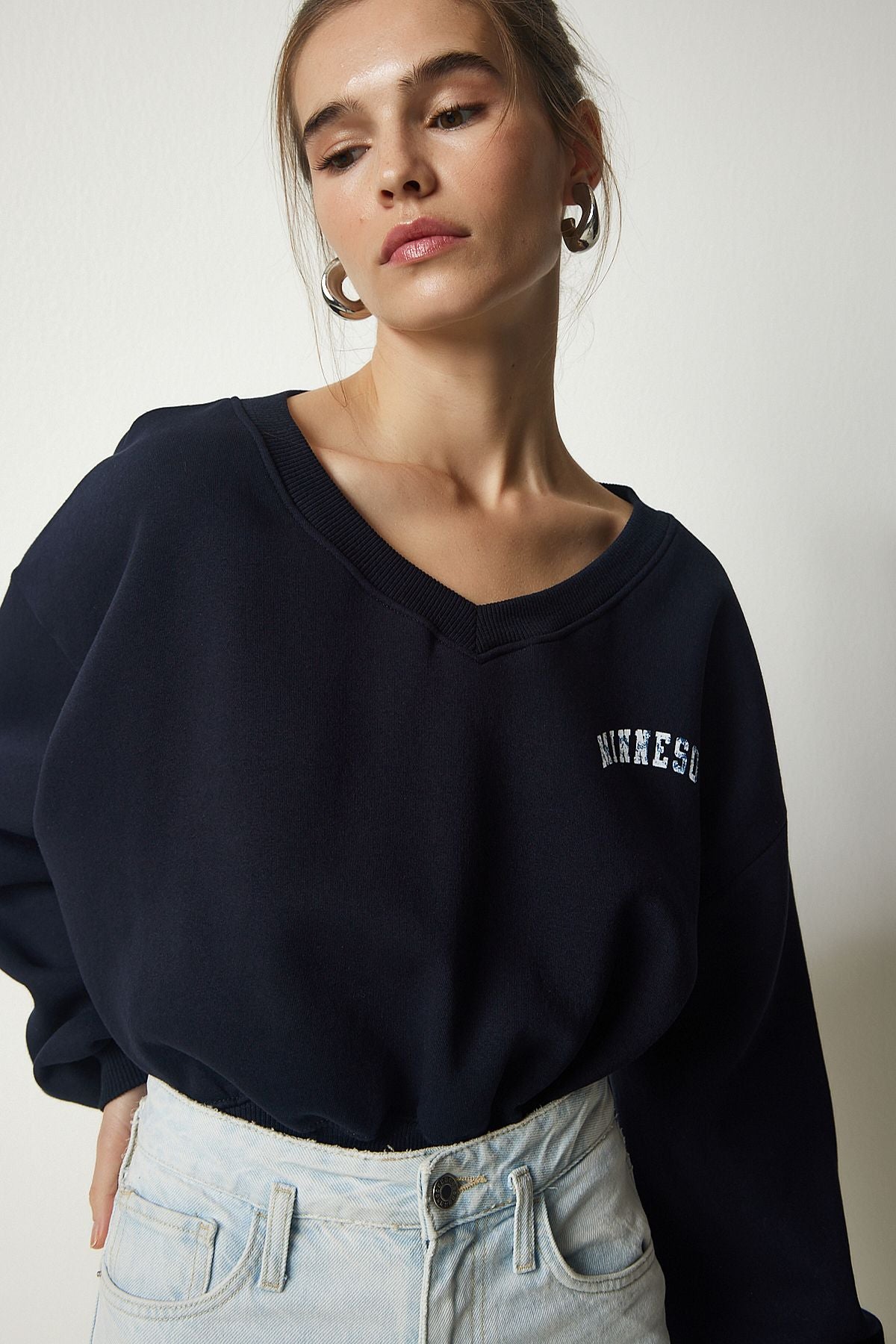 Woman Navy blue V -neck Oversize Crop Knitting Sweatshirt Mc00239