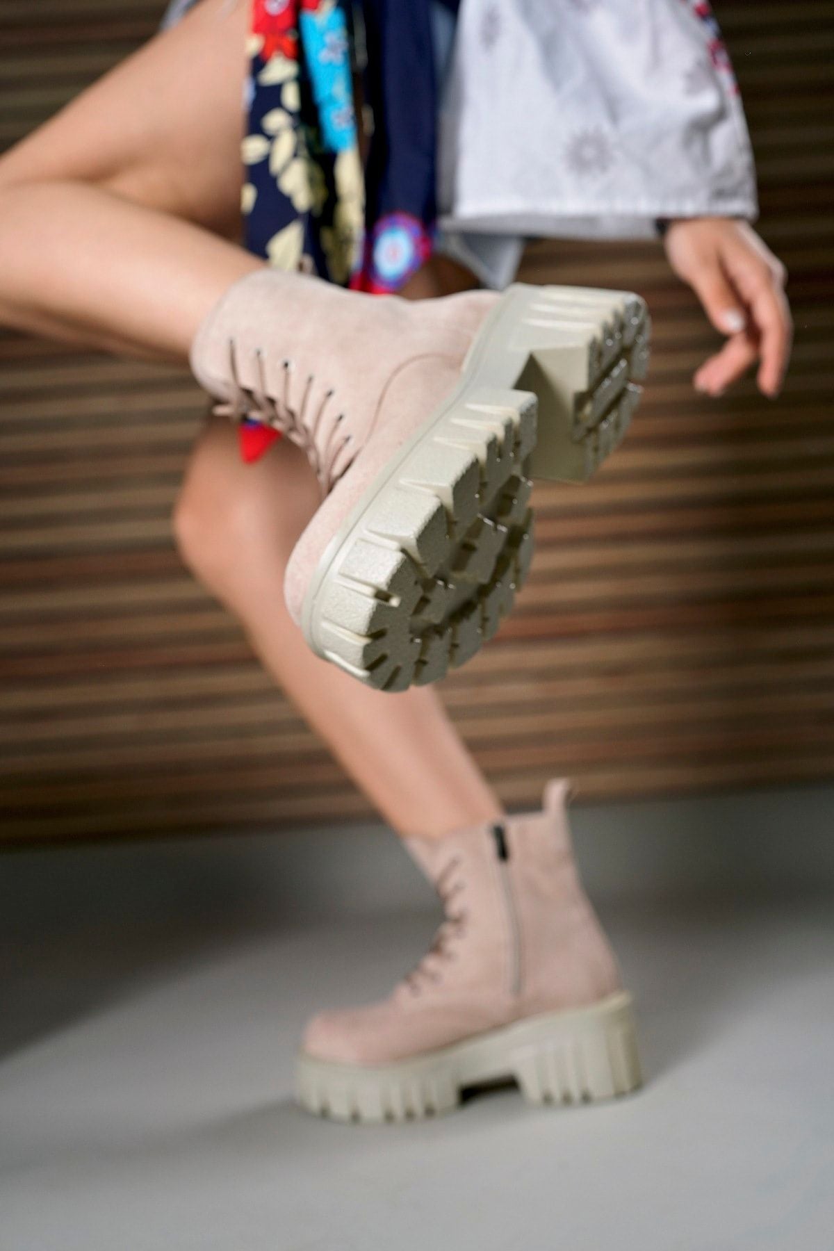 Female Zipper Postal Boots 0012805