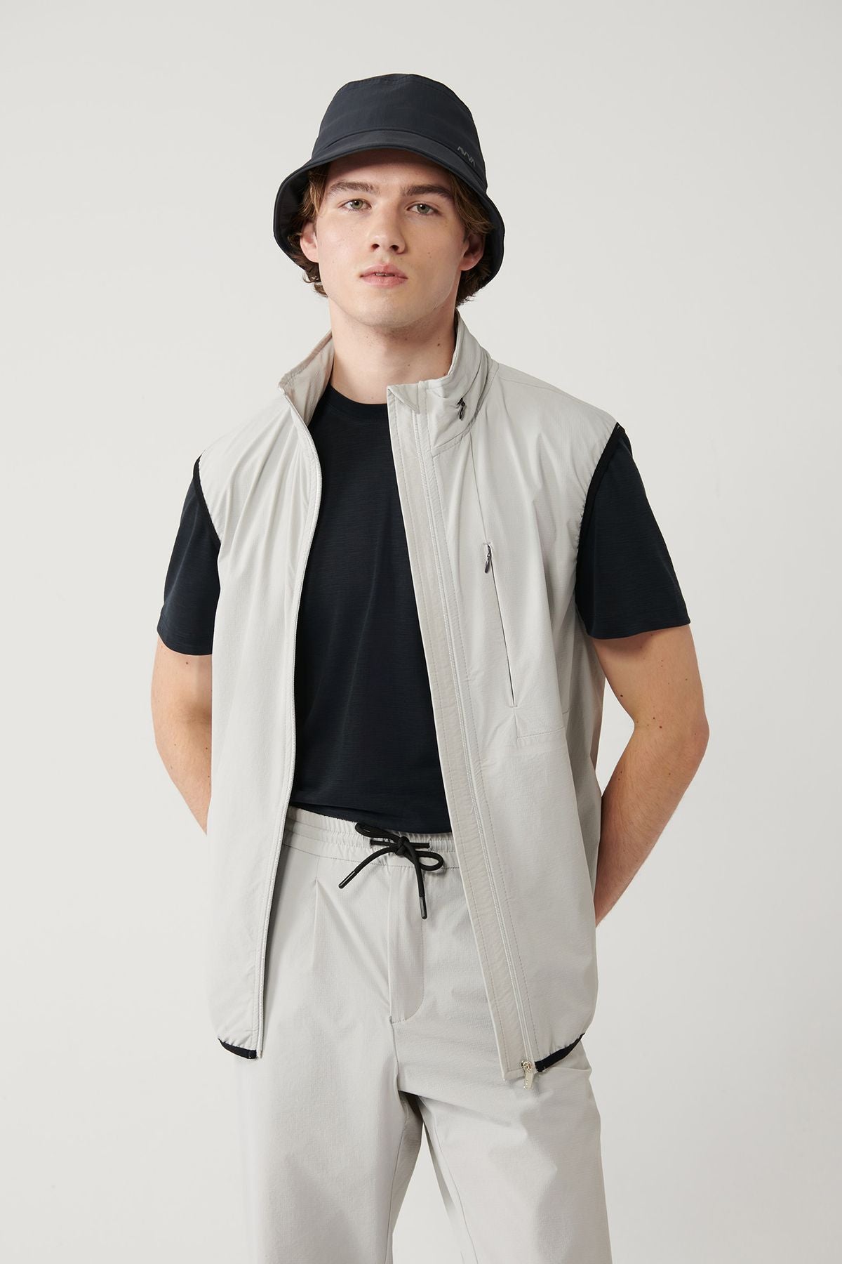 Men's Stretch Vest A41y6535
