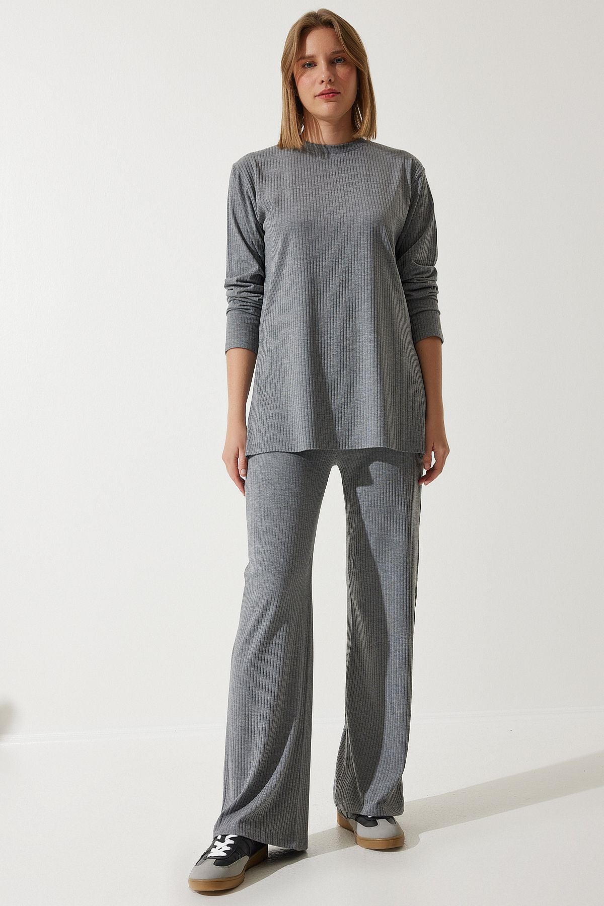 Women's Gray Wick Knitting Blouse Pants Set KH00088