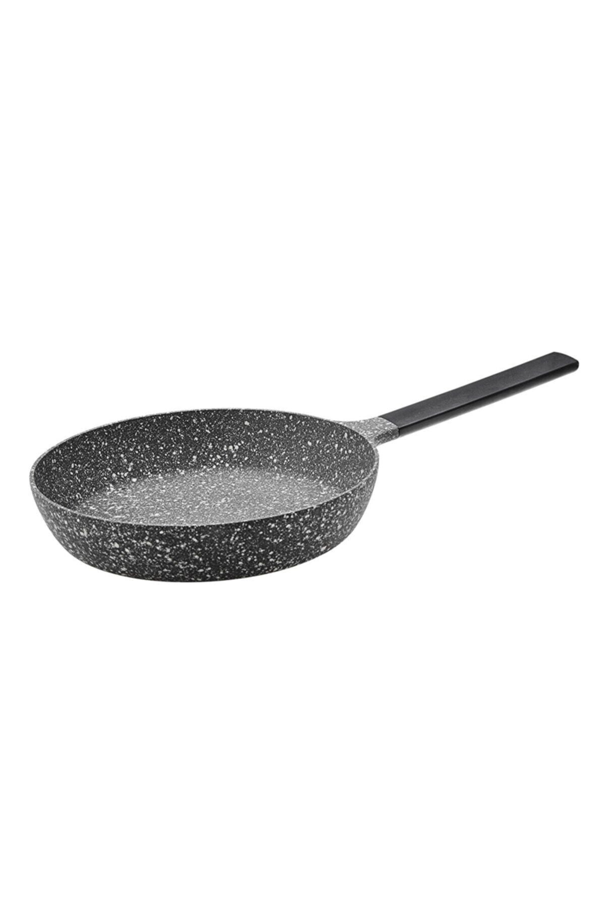 Perge casting pan 24 cm