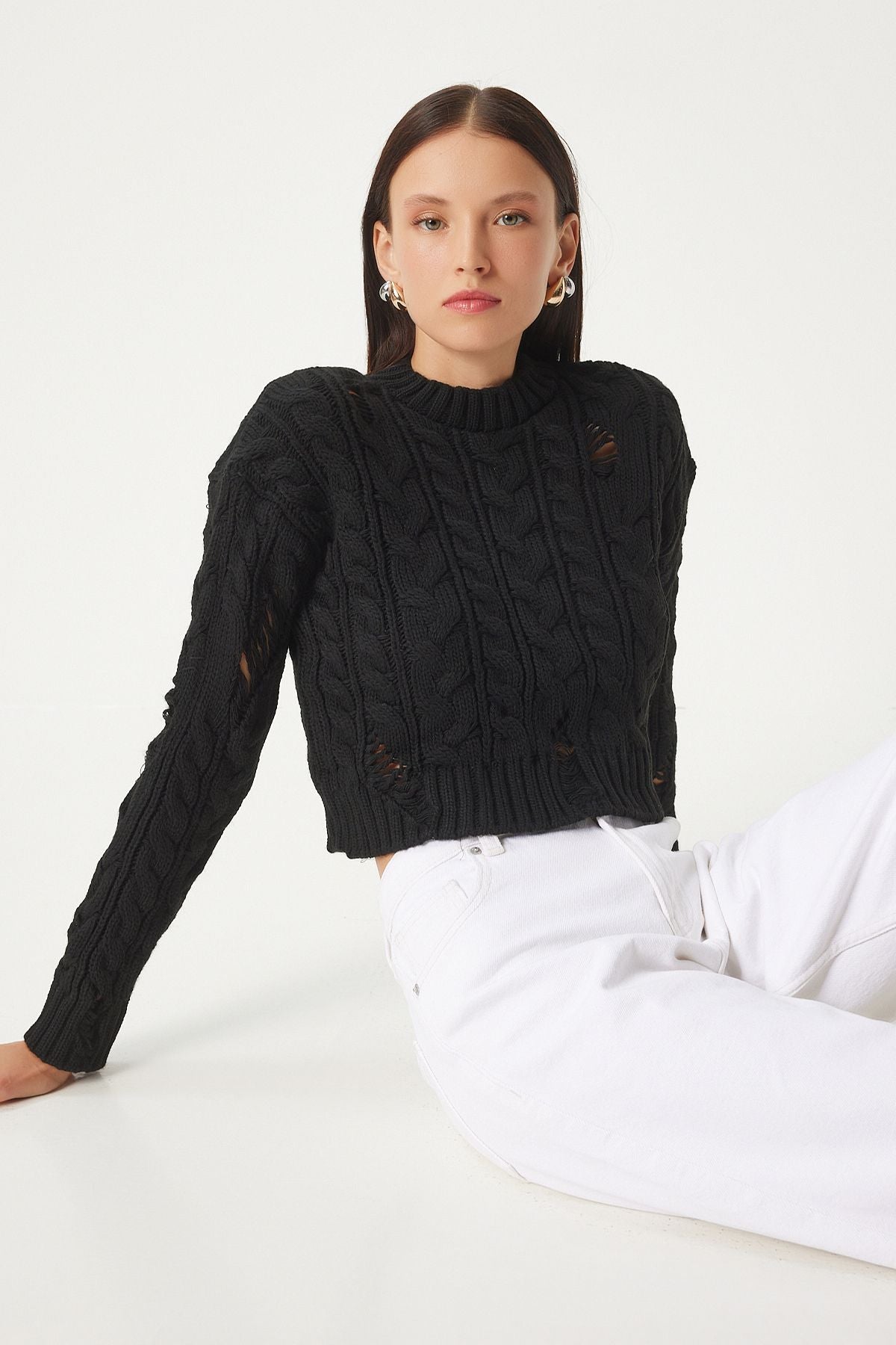 Female black tear detailed braided knitwear sweater FN03339