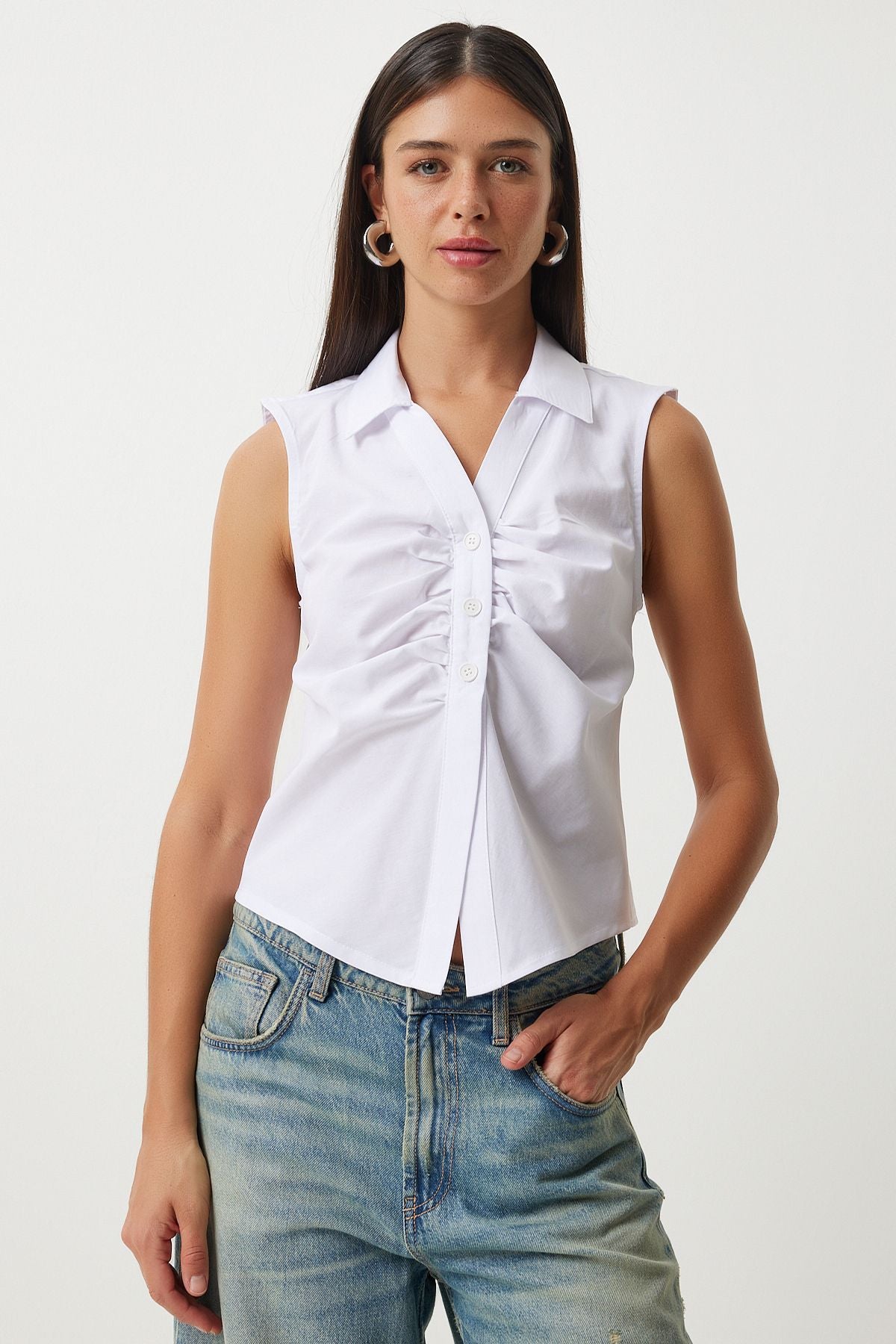 Woman White Shirring Detailed Sleeveless Shirt UL00030