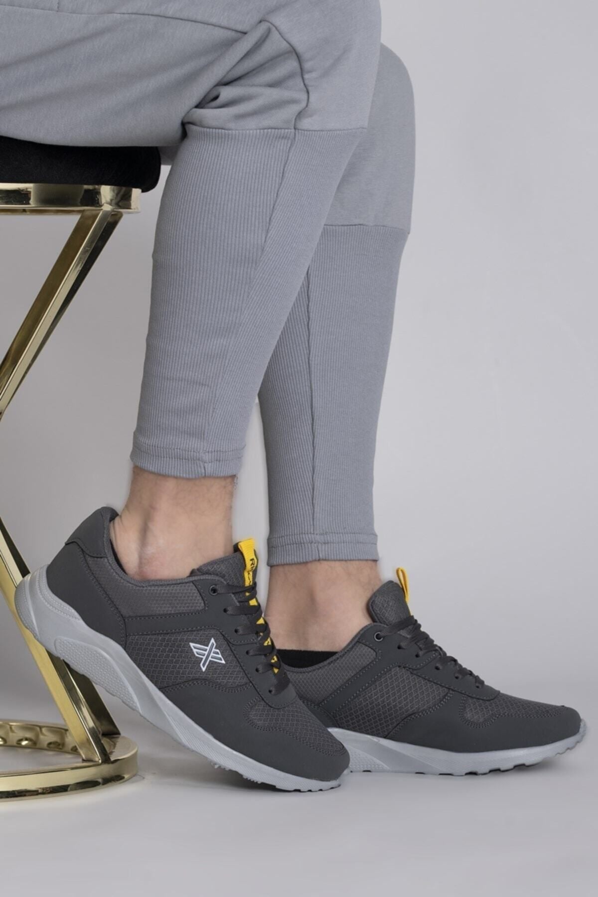 Super light smoked gray unisex sneaker 00124039