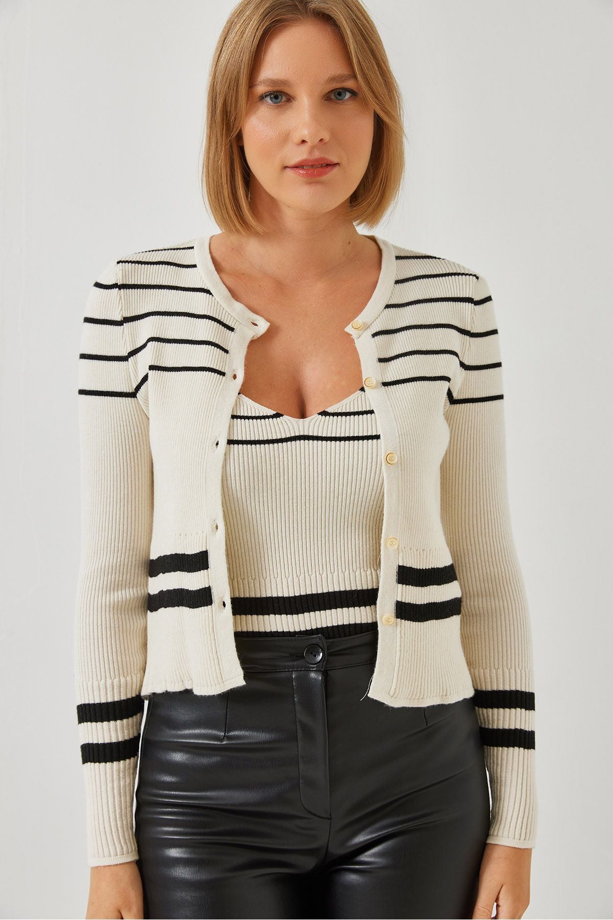 Women's striped buttoned dual knitwear cardigan 20246901