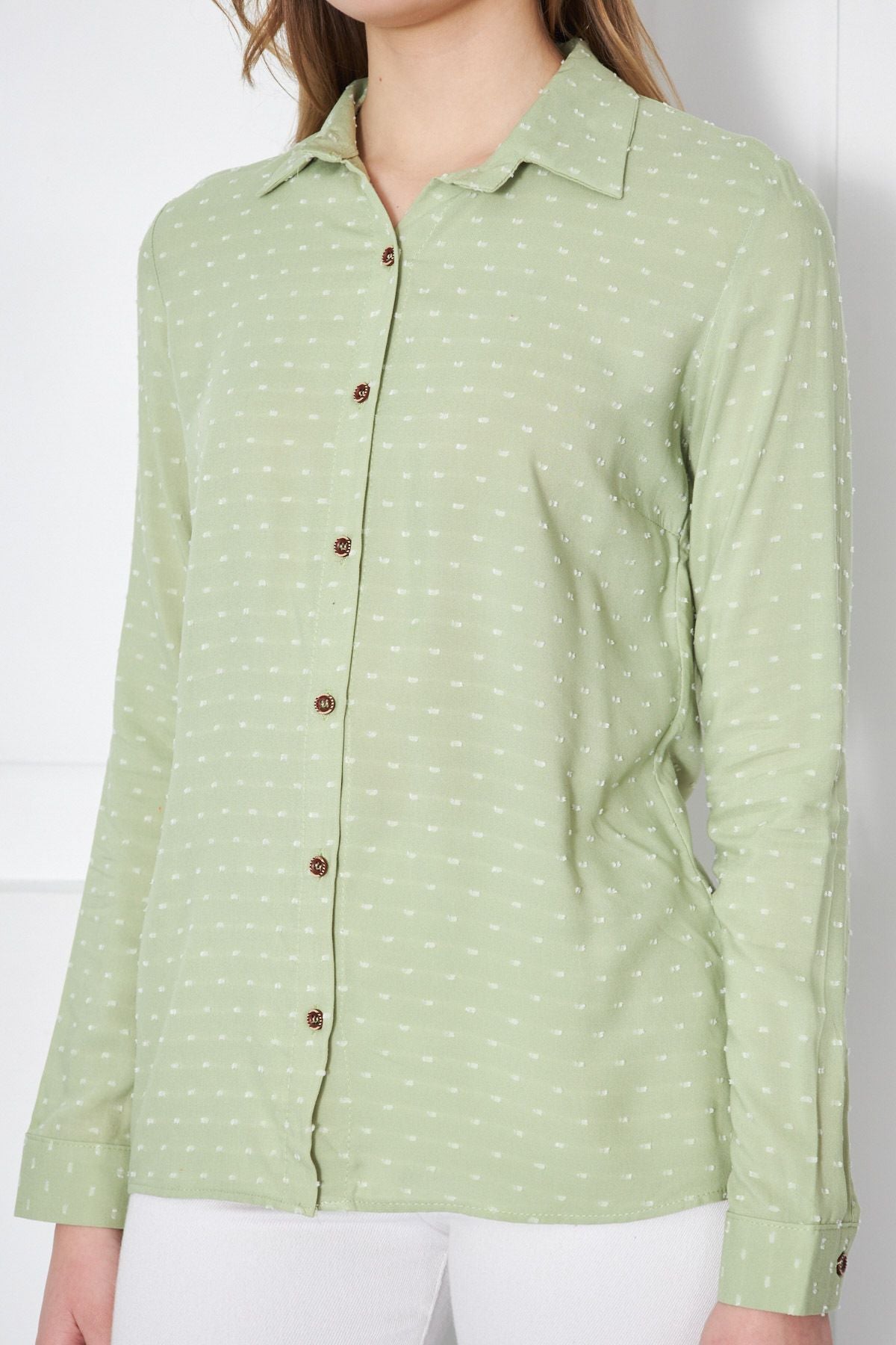 Woman Long Arm Shirt with Light Green Patterned ARM-24K001023